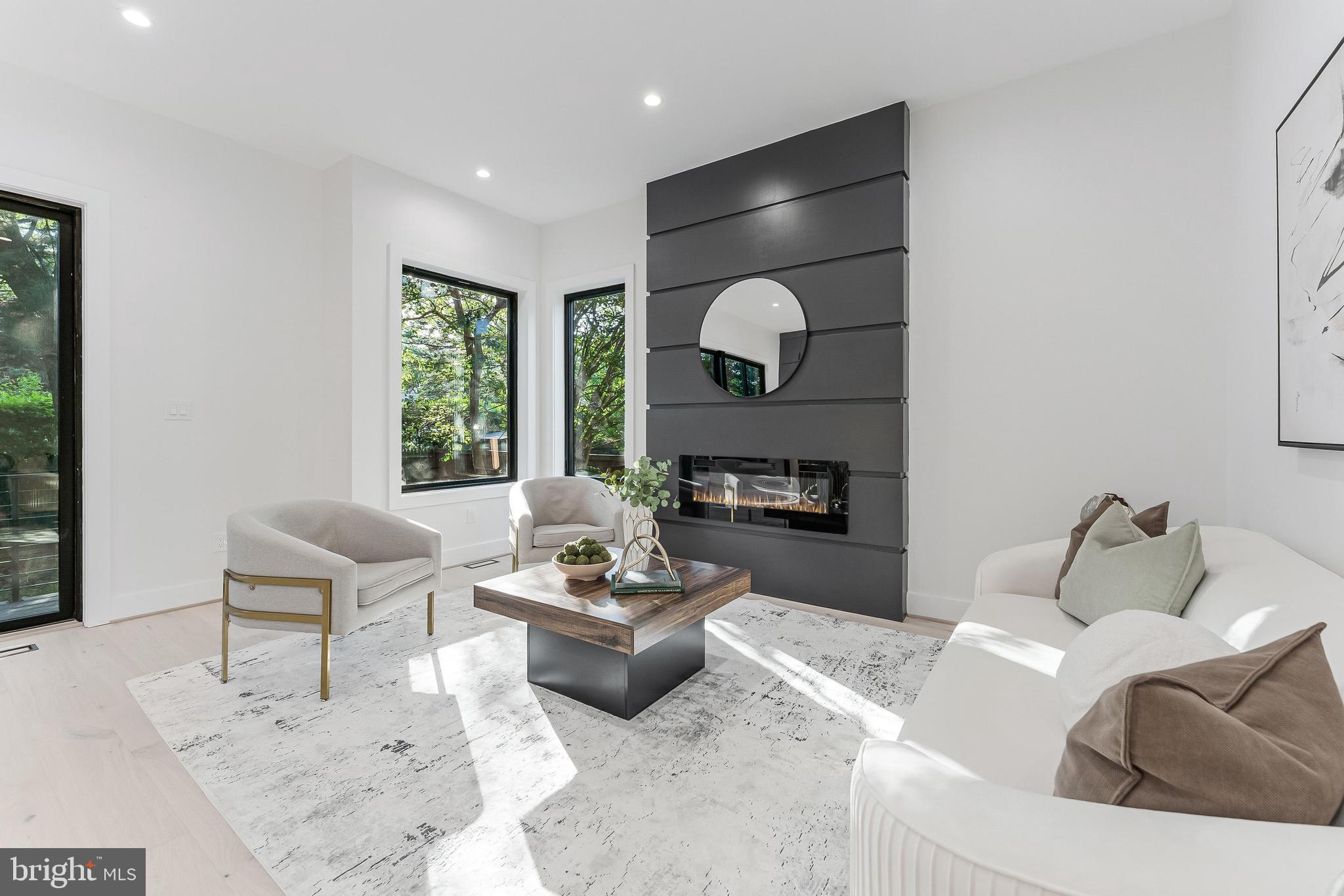 SUMMIT VEITCH - Residential
