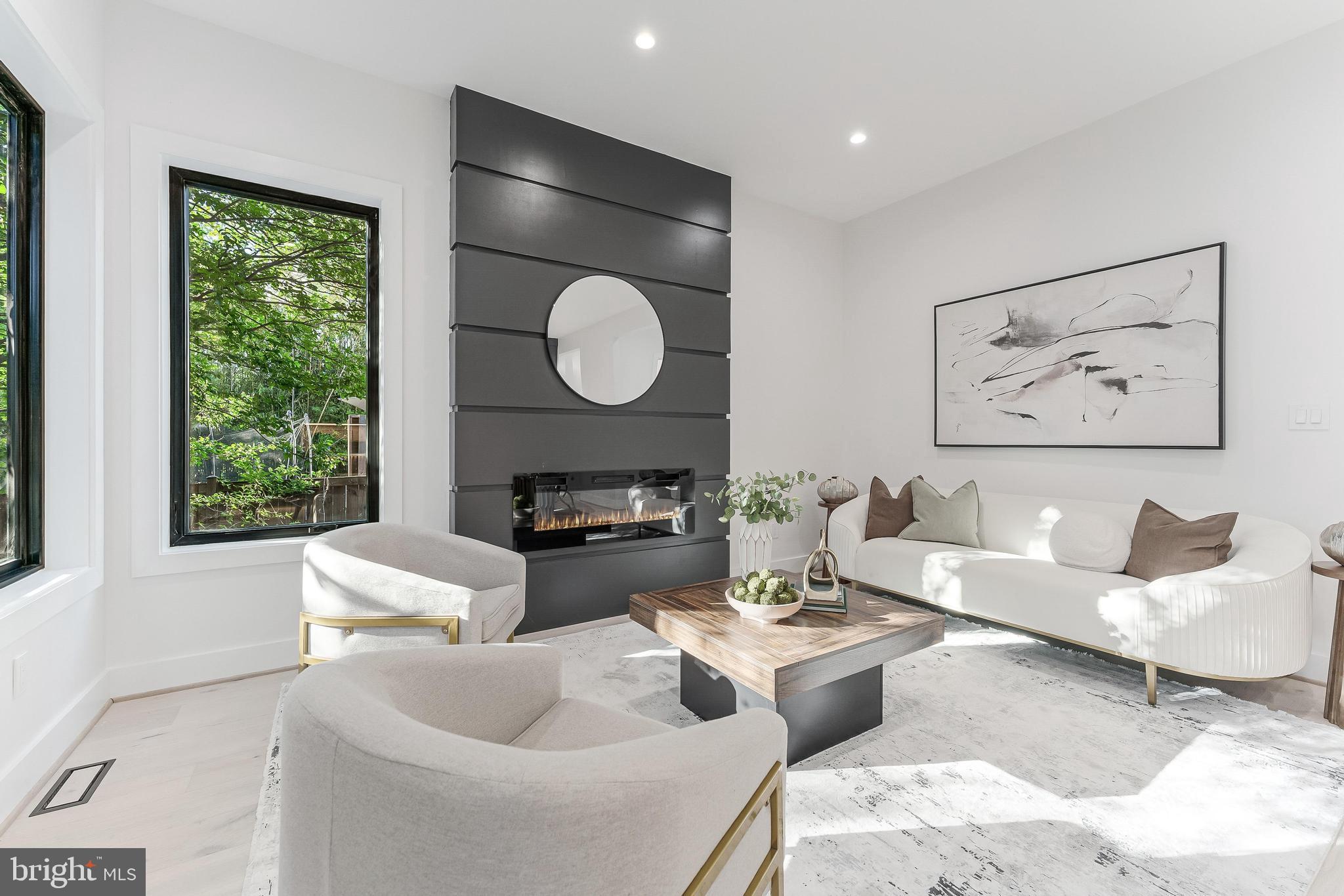 SUMMIT VEITCH - Residential