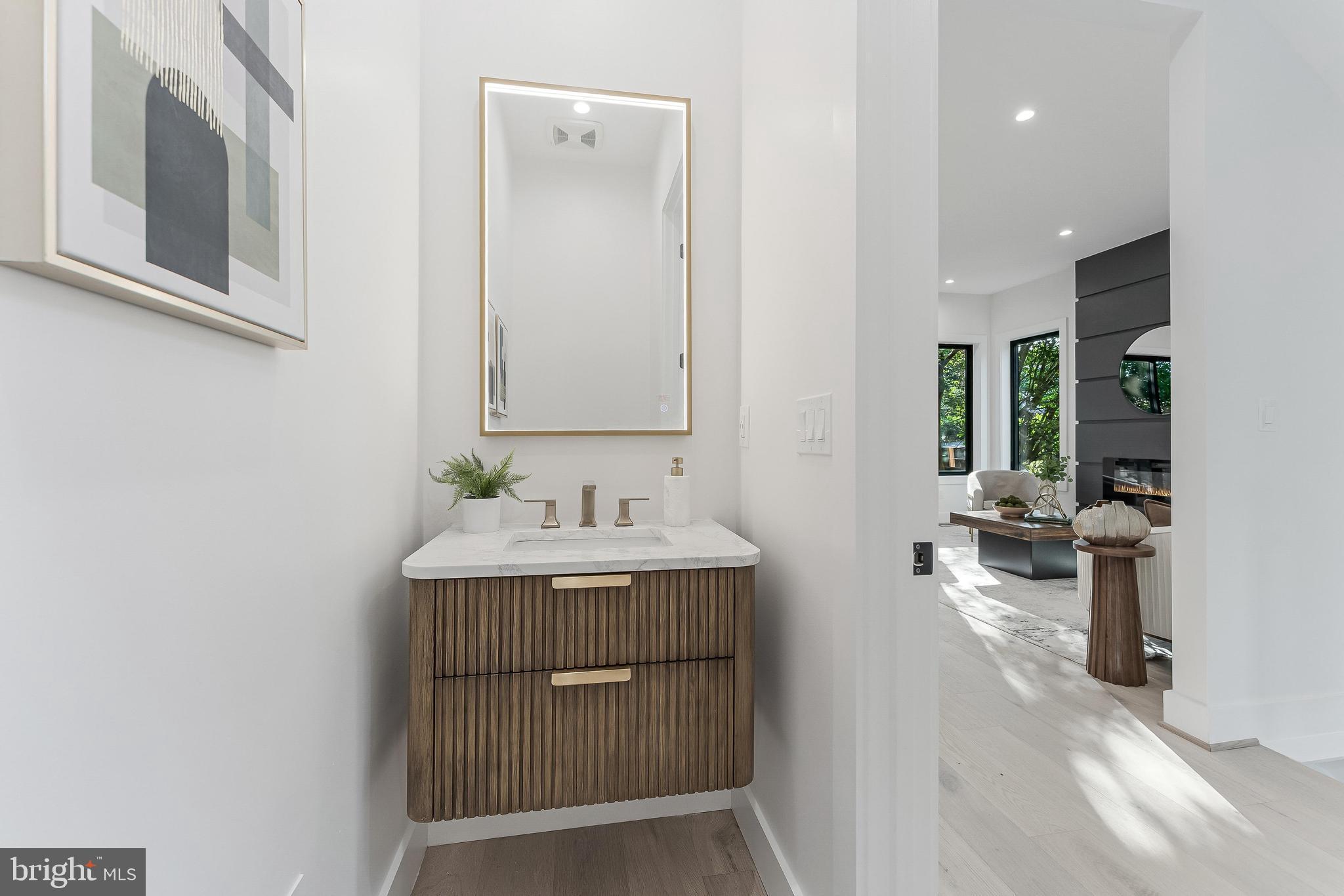 SUMMIT VEITCH - Residential