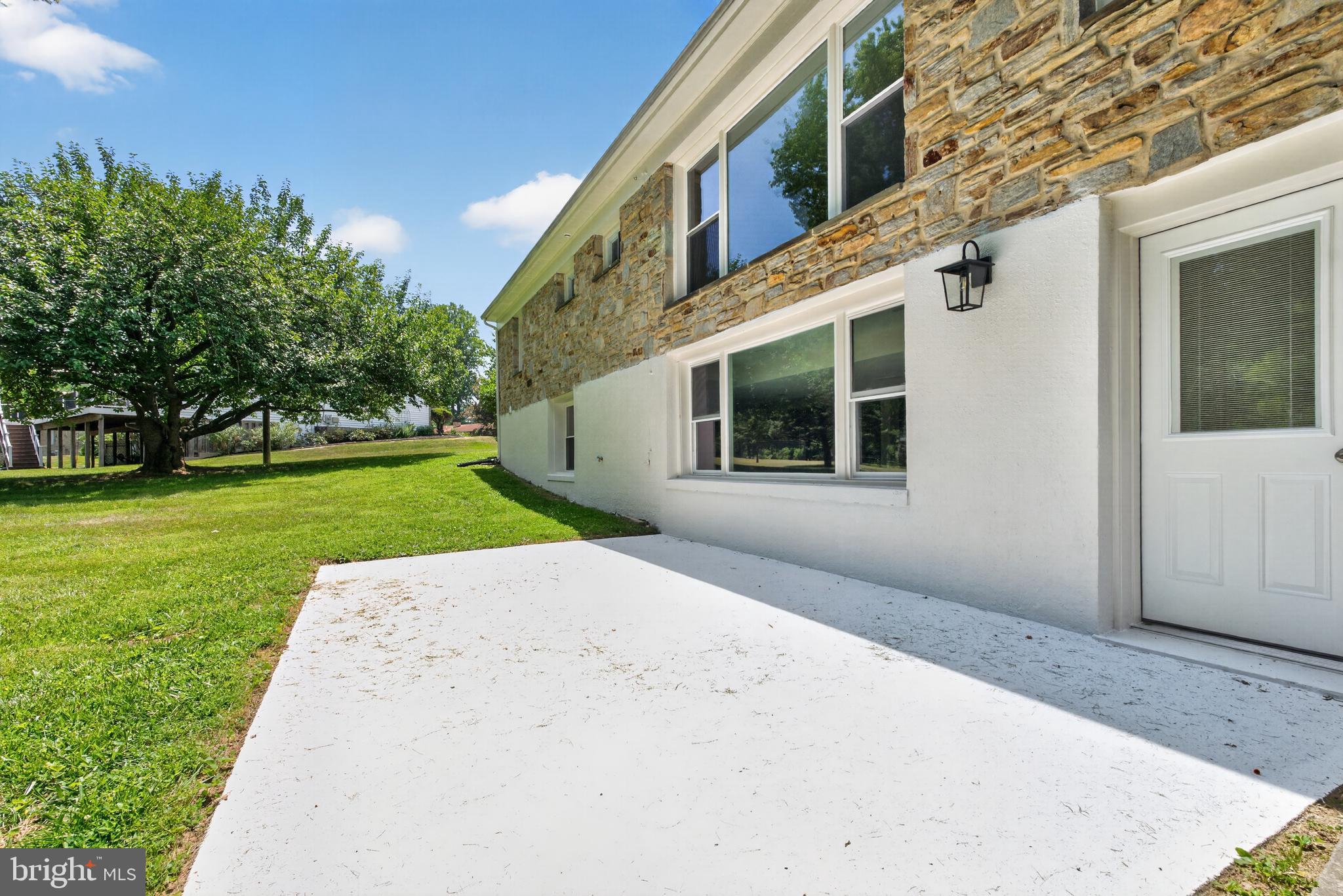 HAMPTON - Residential