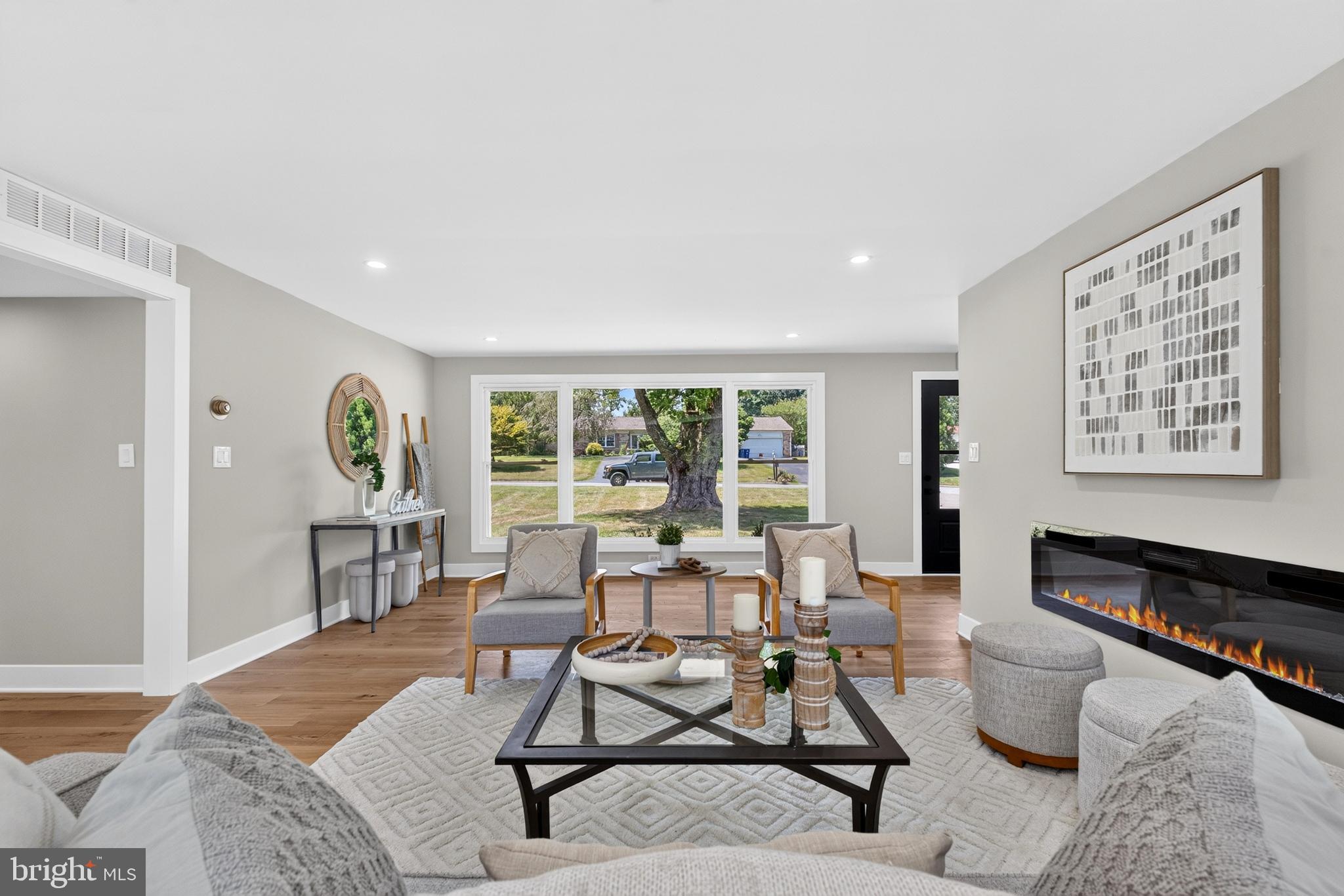 HAMPTON - Residential