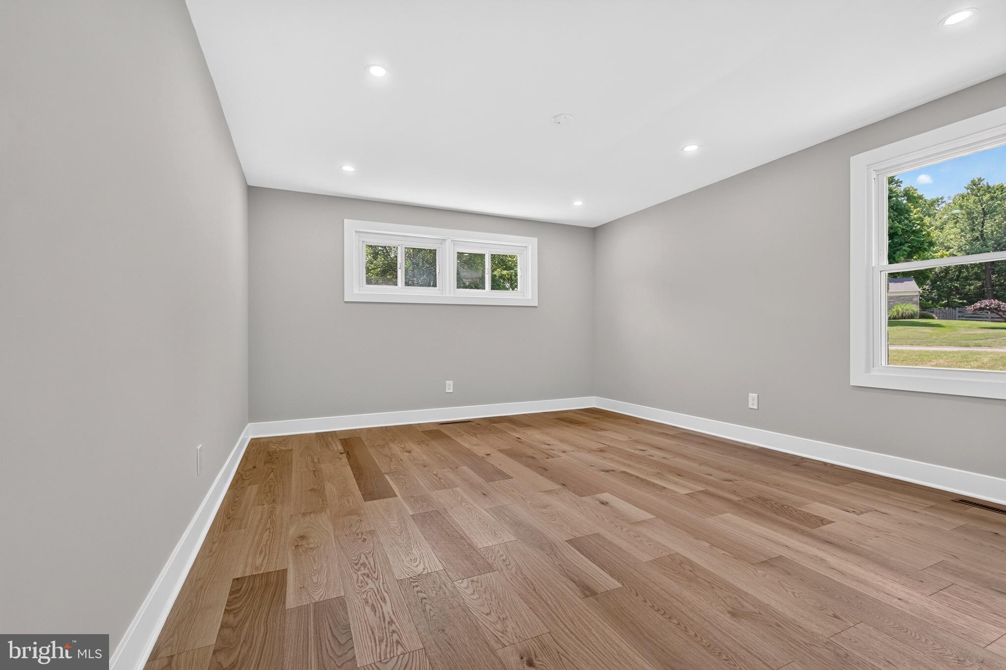 HAMPTON - Residential