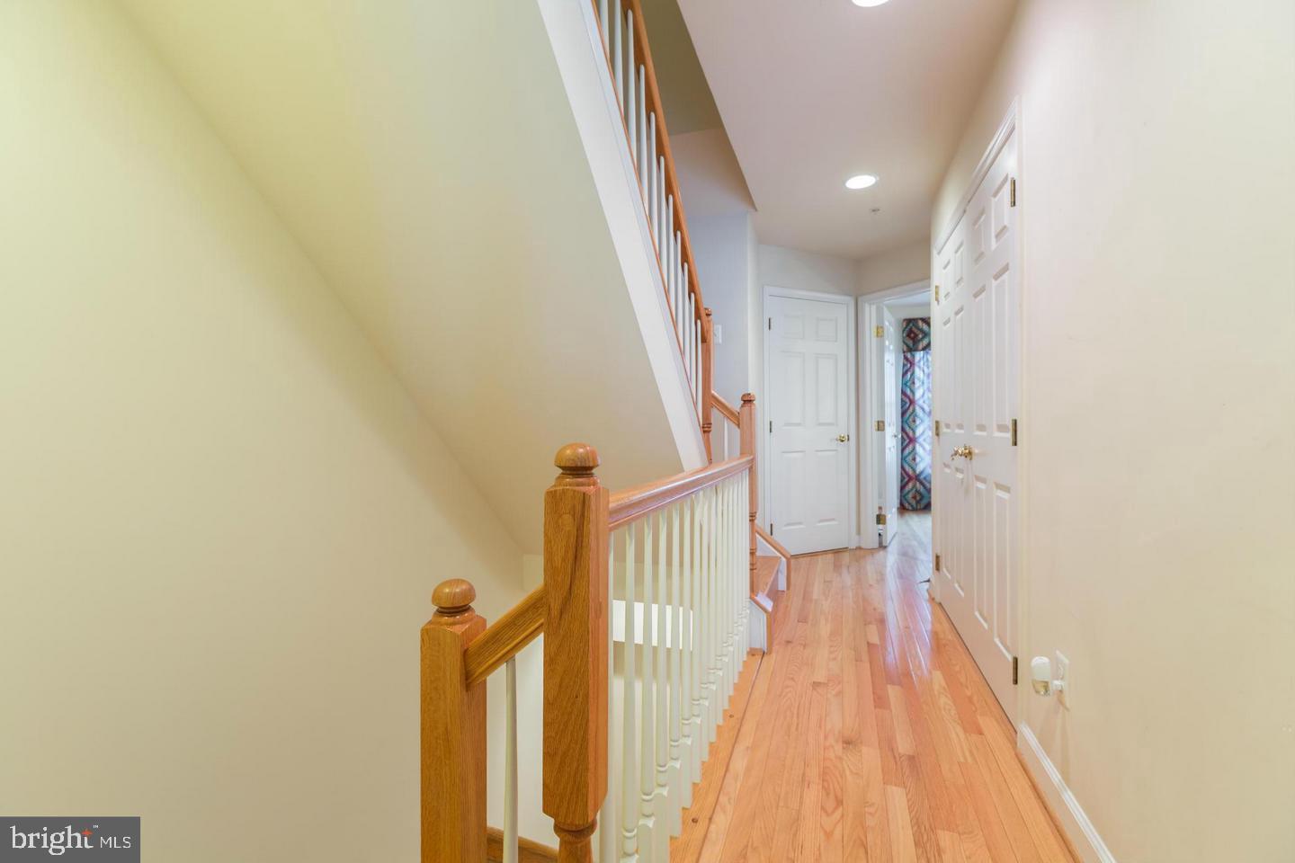 TYSONS VILLAGE - Residential Lease