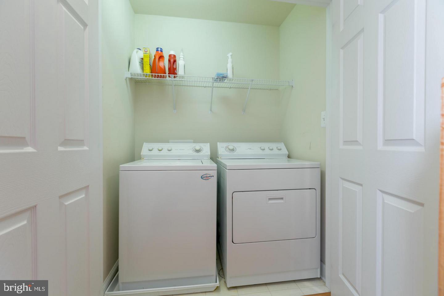 TYSONS VILLAGE - Residential Lease