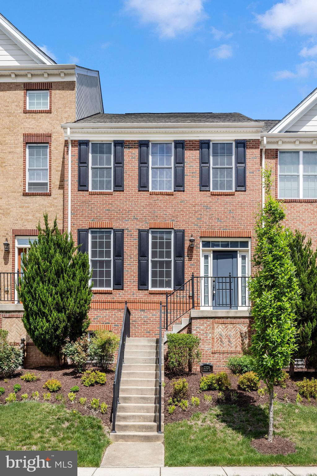 THE ENCLAVE - ARUNDEL PRESERVE - Residential