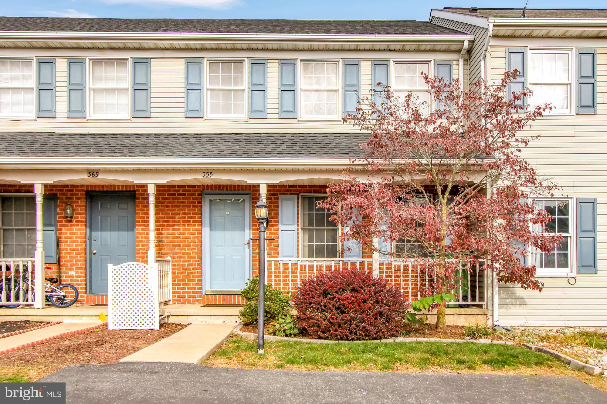 Come check out this move in ready 3BR, 1.5BA condo in popular Woodmont Estates!  Recent updates include; new carpet in living room, stairs, and office, fresh paint throughout, and new vinyl flooring in all bedrooms. The main bath has also been updated and features beautiful plank tile flooring, new countertops and new faucets.  The large country kitchen boasts stainless steel appliances along with lots of counter space and storage. A finished walk-out lower level adds additional living space, and includes a bonus room which can be used as an in home office or a 4th bedroom.  Looking for a place to relax...enjoy quiet evenings or your morning coffee on your 16x10 deck.  Grab your agent and schedule your showing today!!!