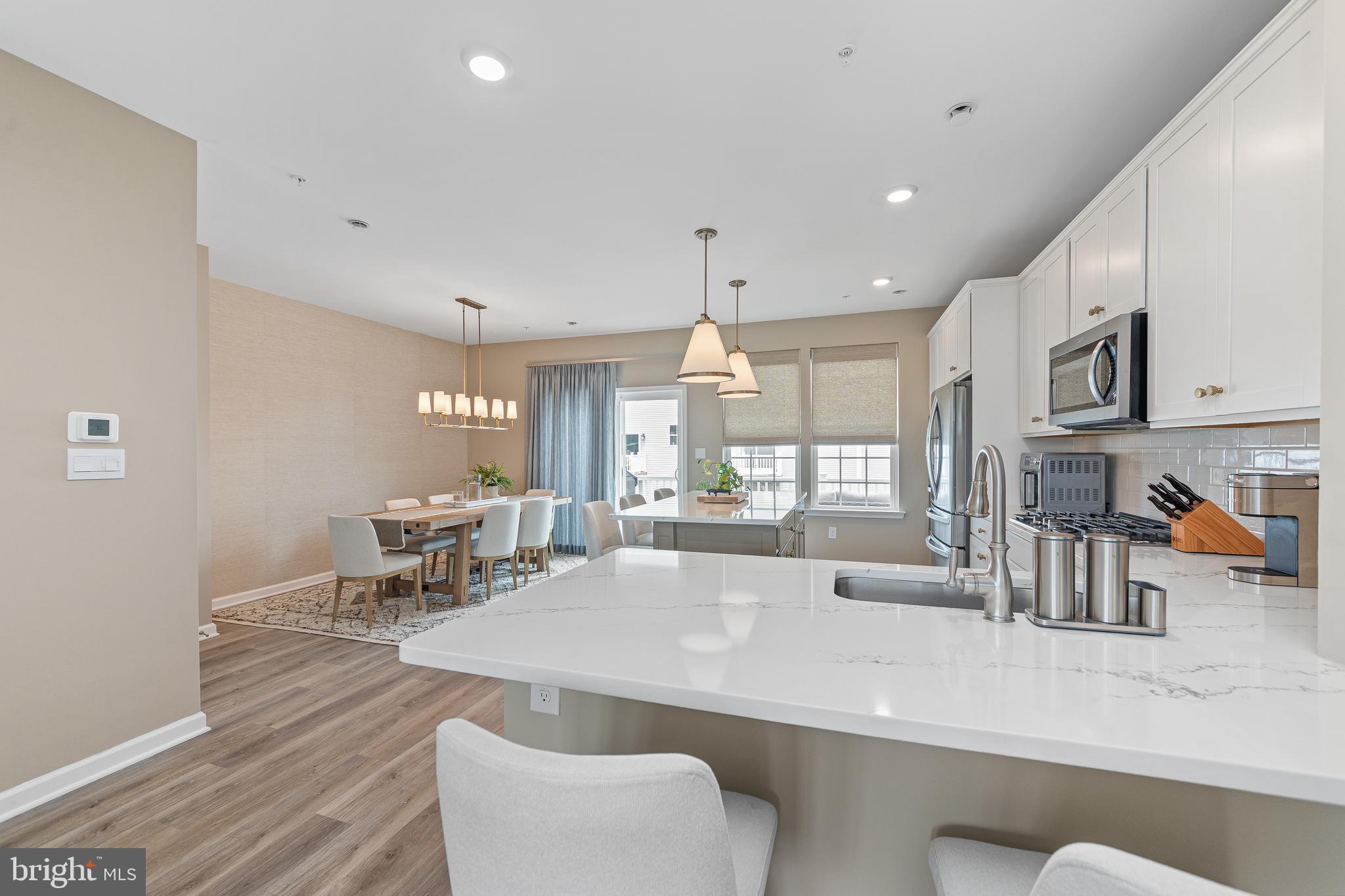 STEELPOINTE - Residential