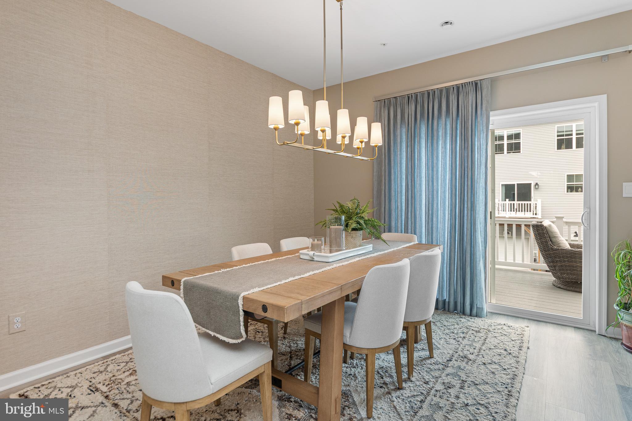 STEELPOINTE - Residential