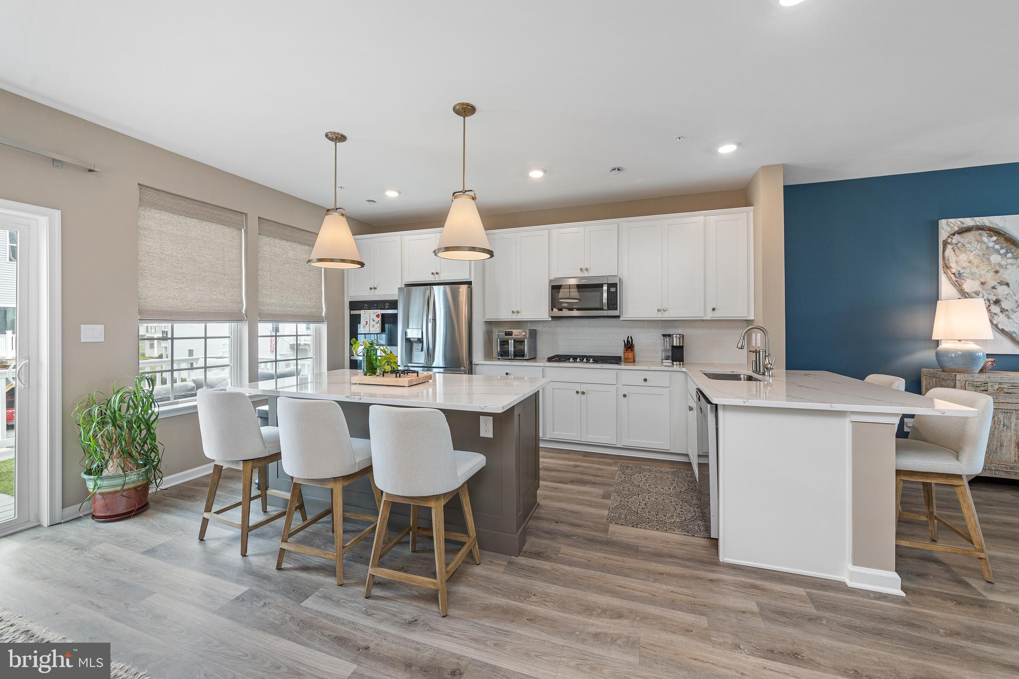 STEELPOINTE - Residential
