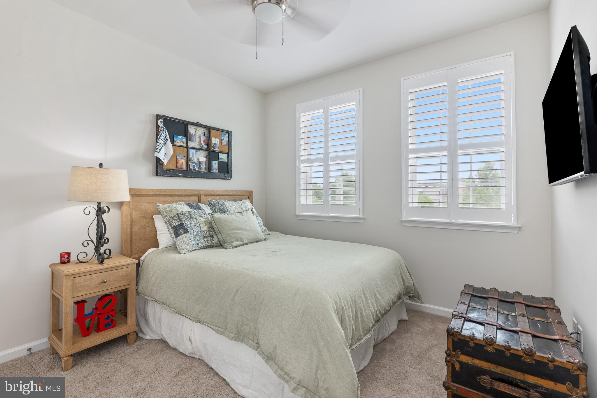 STEELPOINTE - Residential