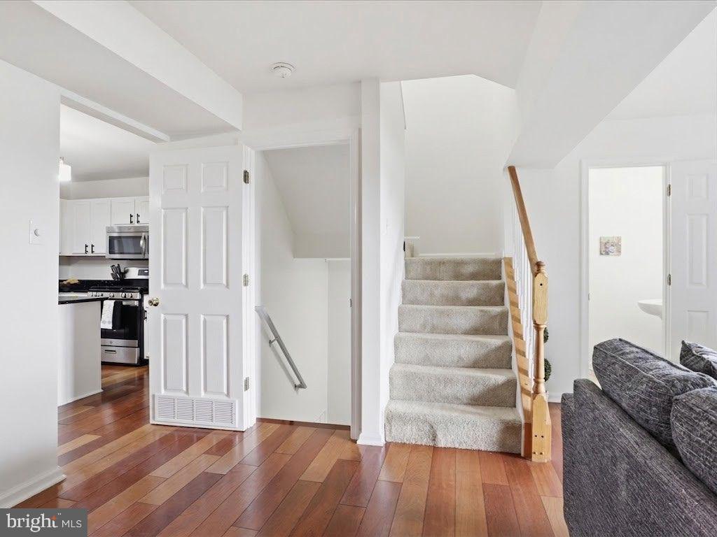 LARK BROWN CROSSING - Residential