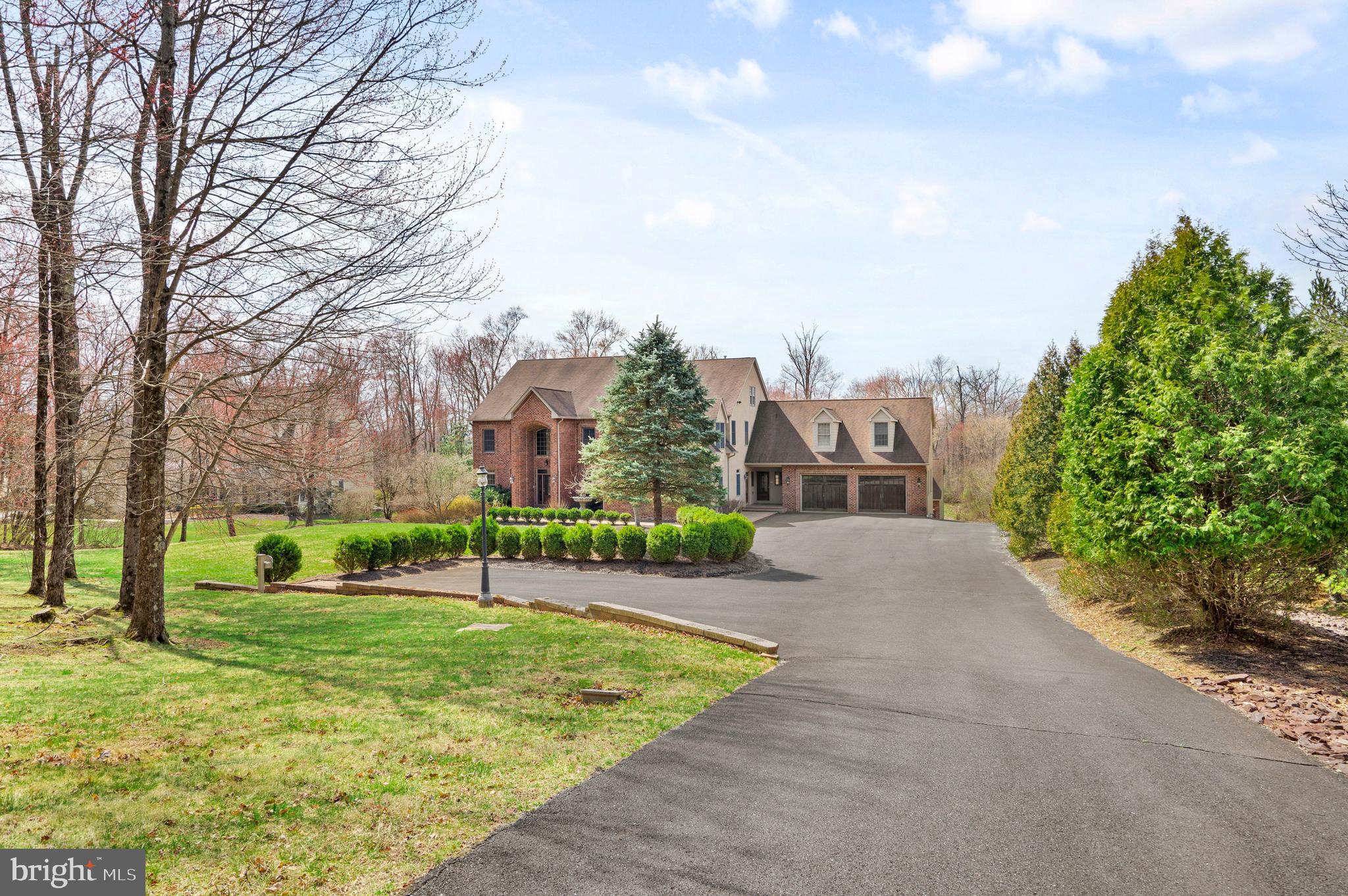 DOYLESTOWN - Residential