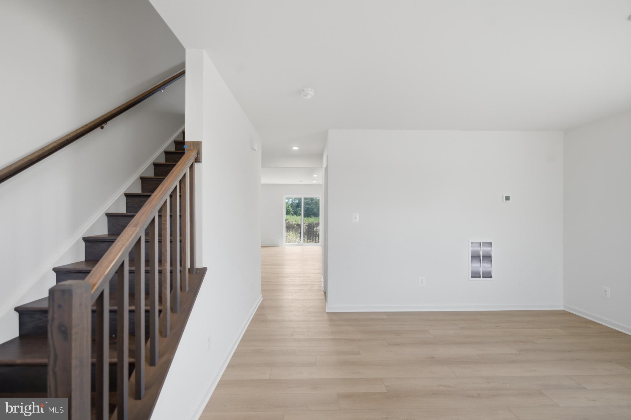 SPRING VIEW FARMS - Residential