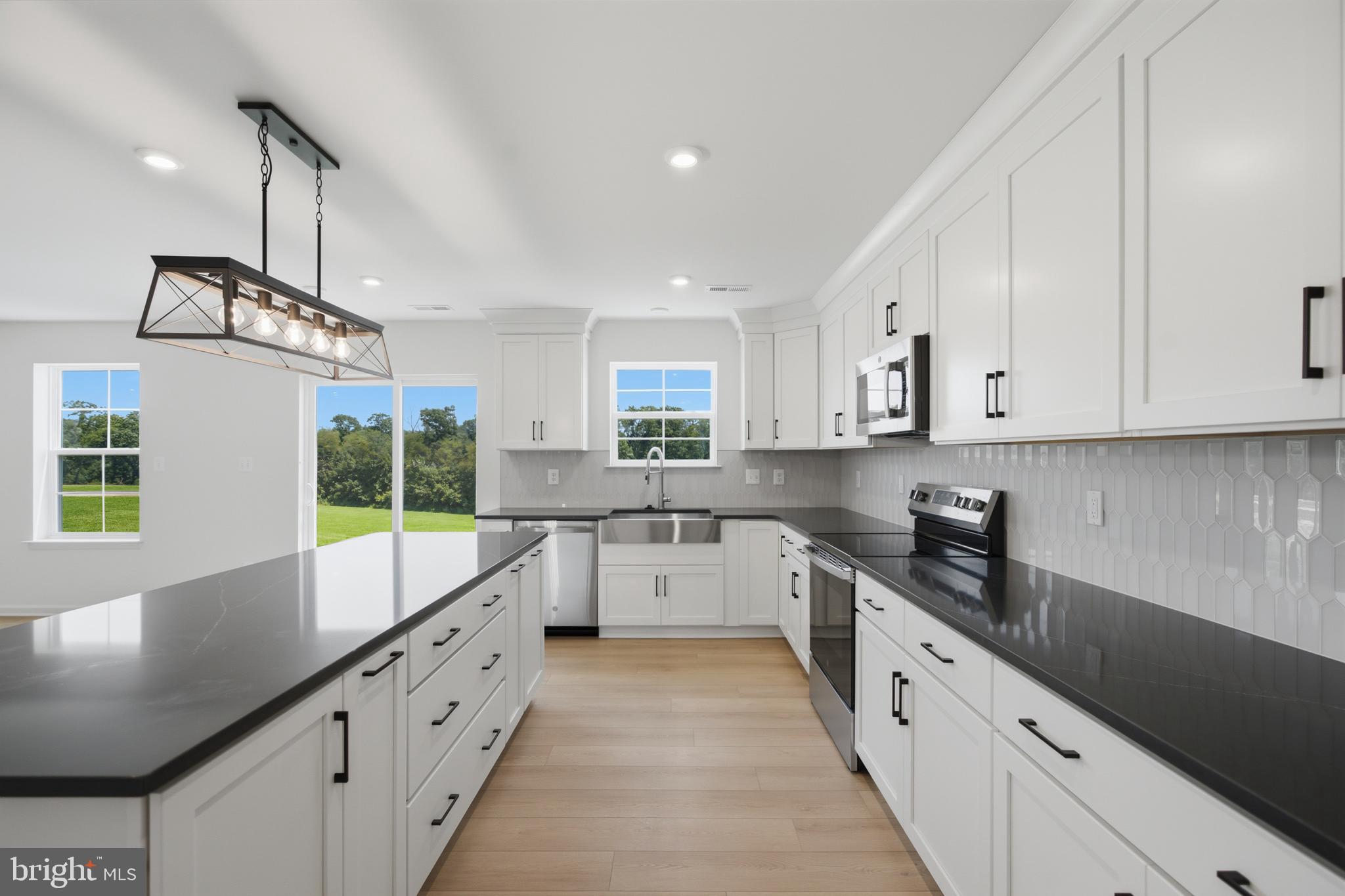 SPRING VIEW FARMS - Residential
