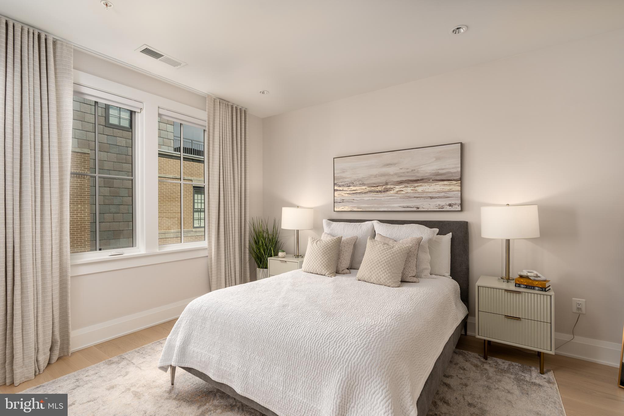 ROBINSON LANDING - Residential