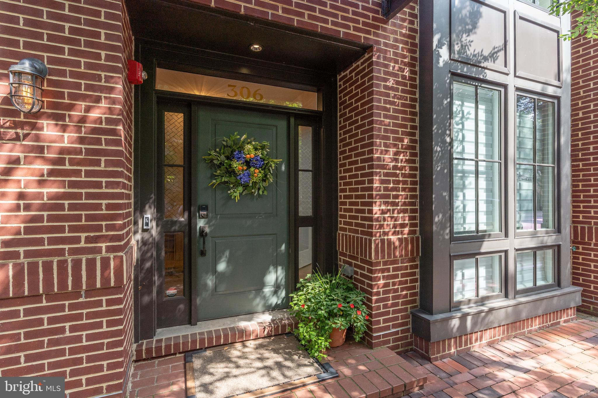 ROBINSON LANDING - Residential