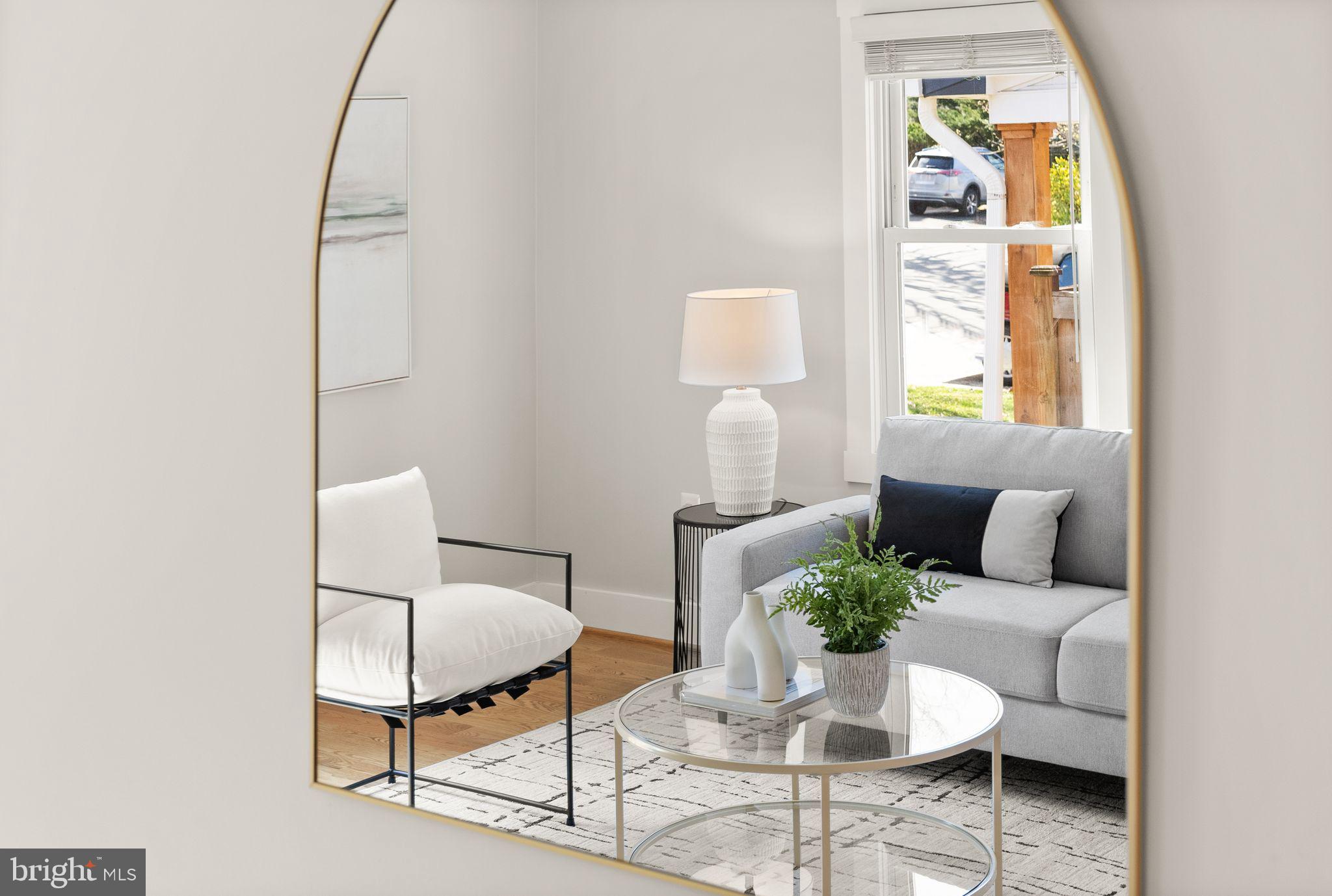 VIRGINIA SQUARE - Residential