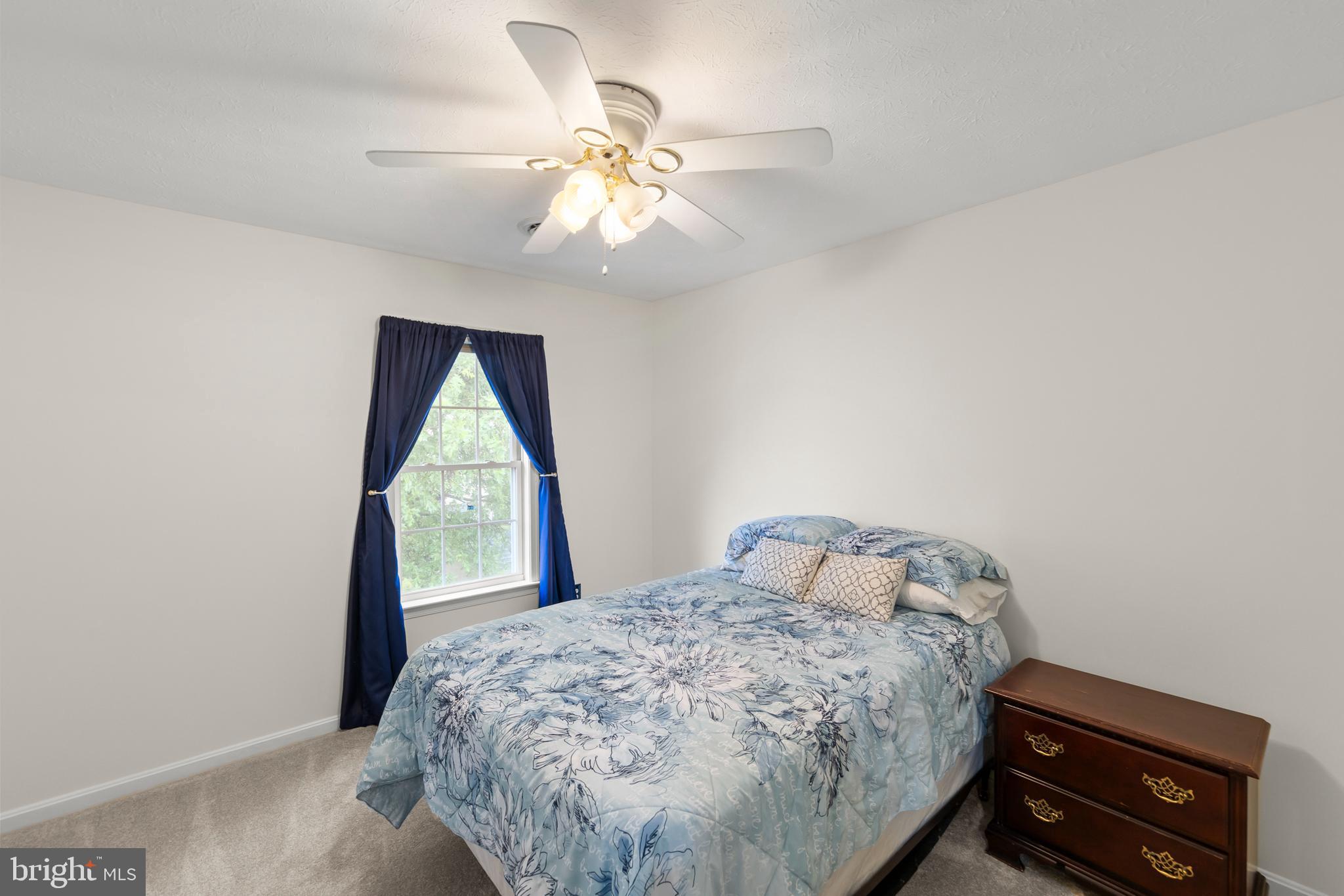 WOODSIDE ESTATES - Residential