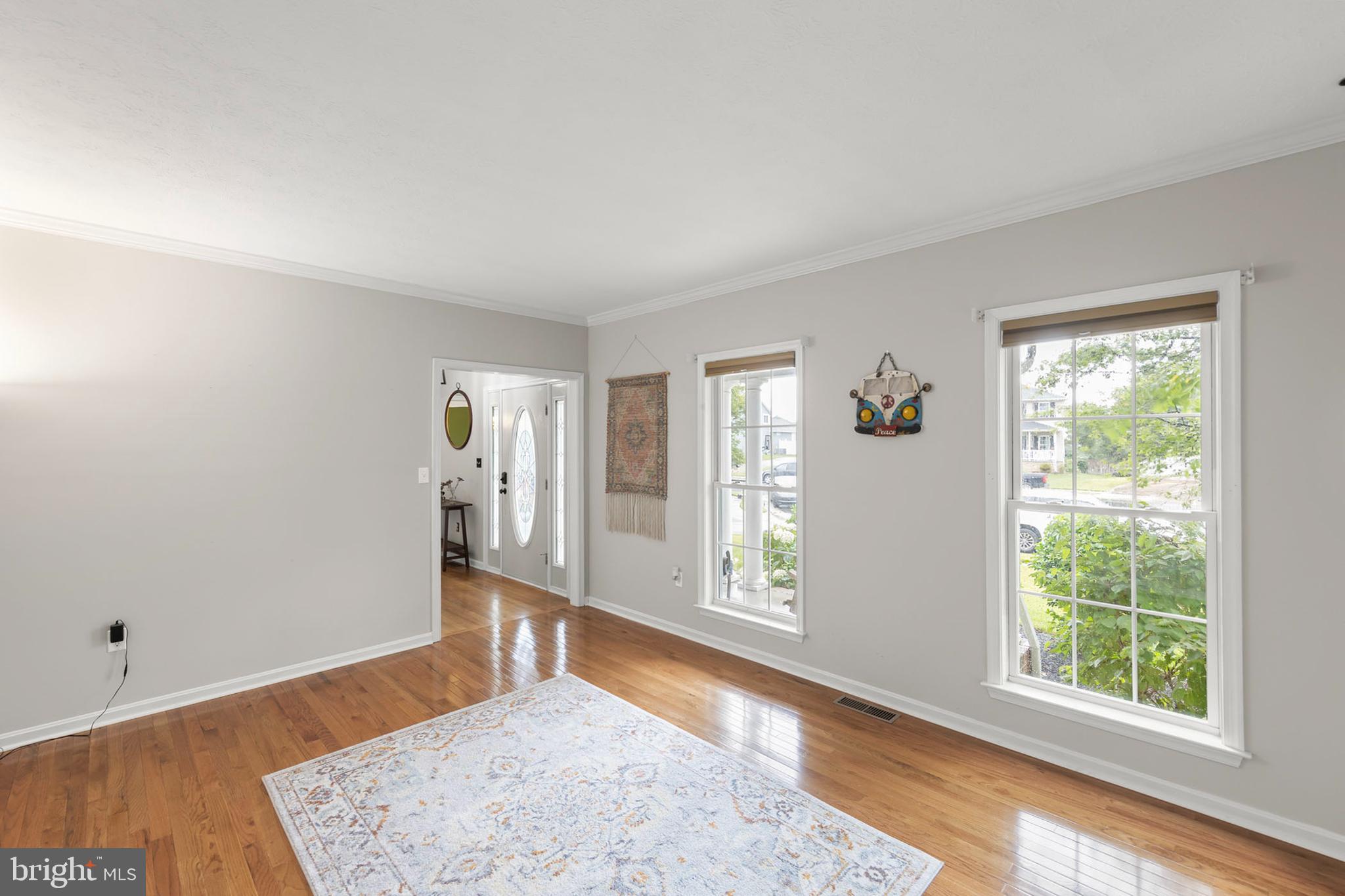 WOODSIDE ESTATES - Residential