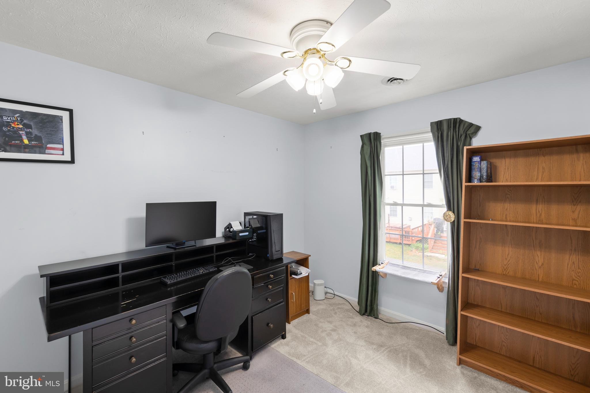 WOODSIDE ESTATES - Residential