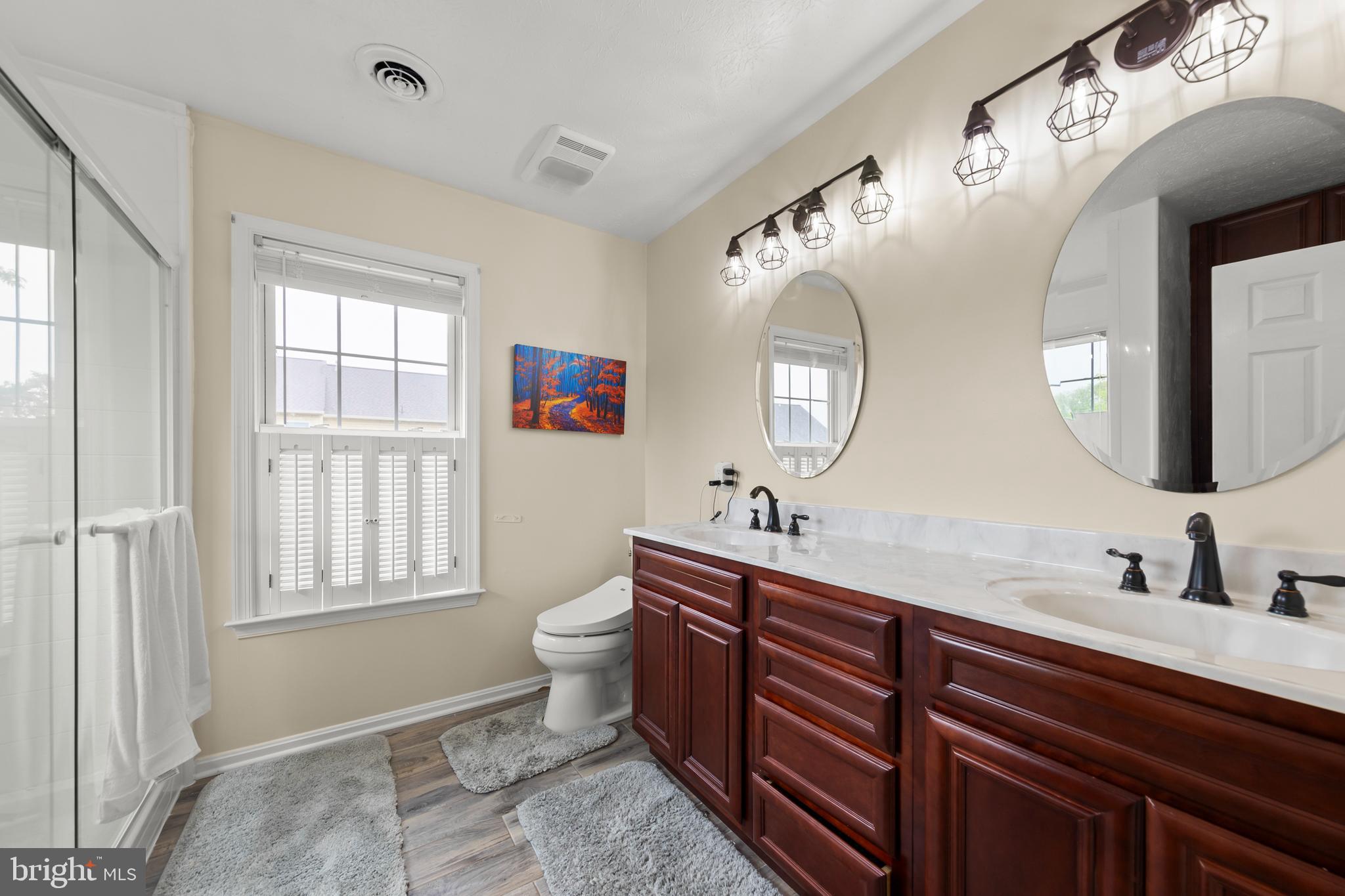 WOODSIDE ESTATES - Residential