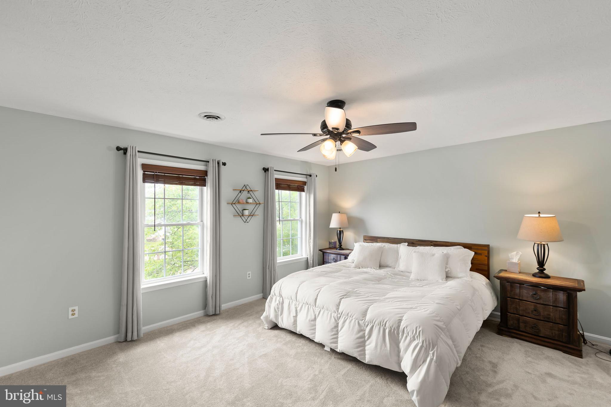 WOODSIDE ESTATES - Residential