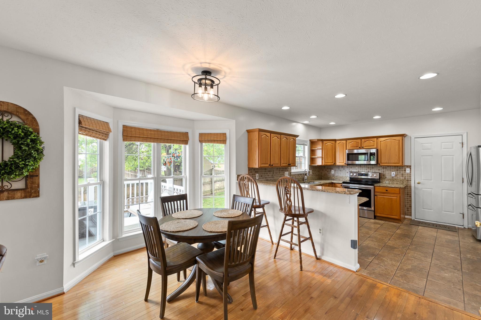 WOODSIDE ESTATES - Residential
