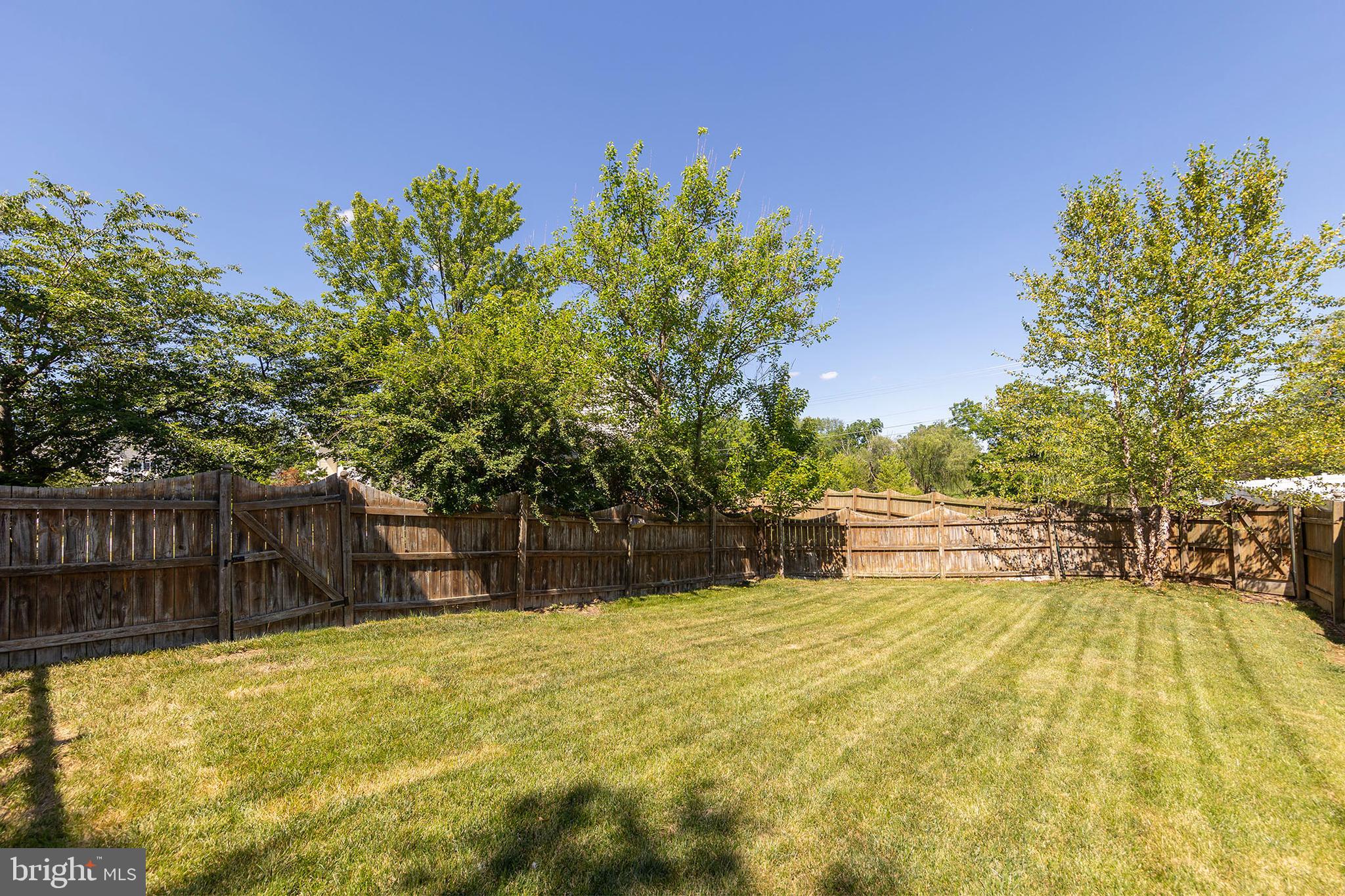 WOODSIDE ESTATES - Residential