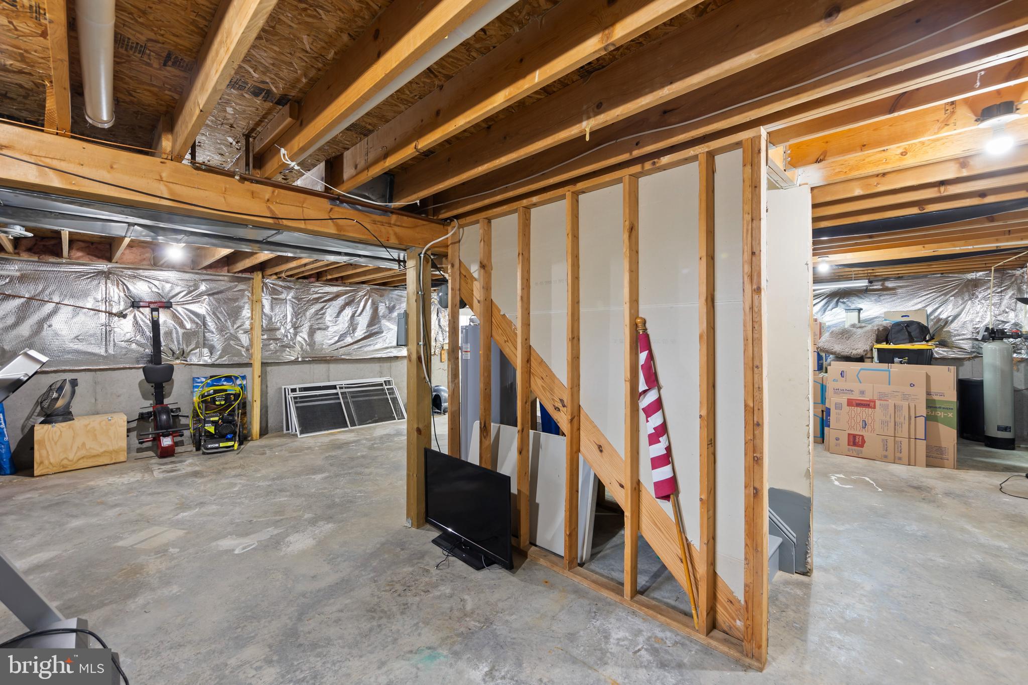 WOODSIDE ESTATES - Residential