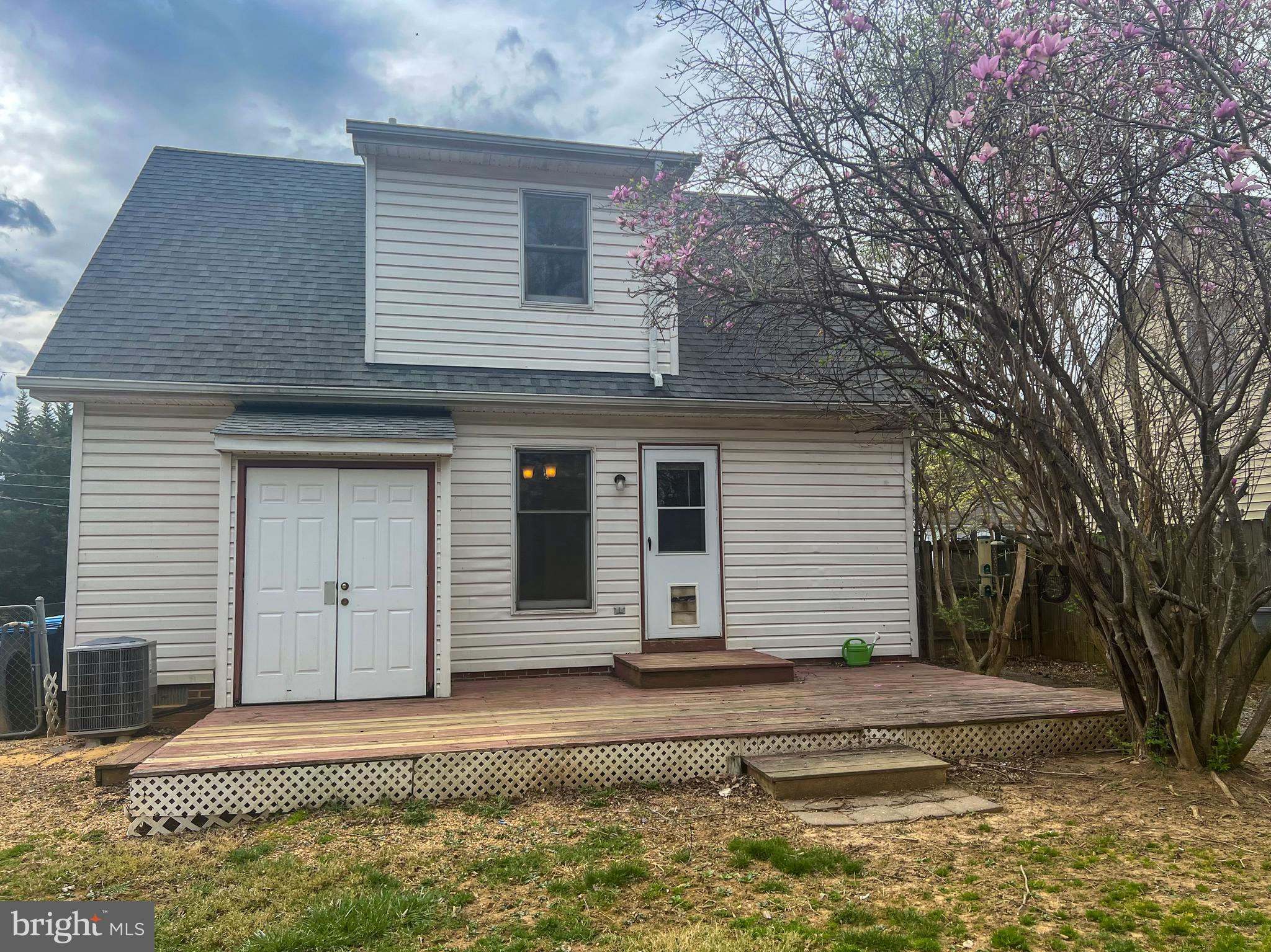 TOWN OF BERRYVILLE - Residential Lease