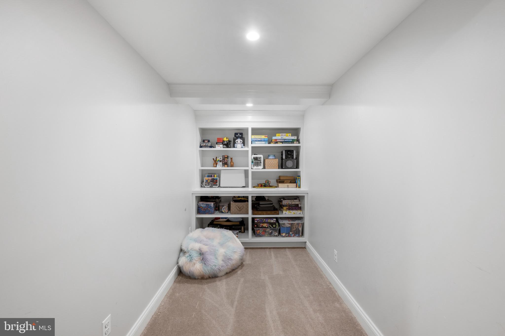 WEST CHEVY CHASE HEIGHTS - Residential
