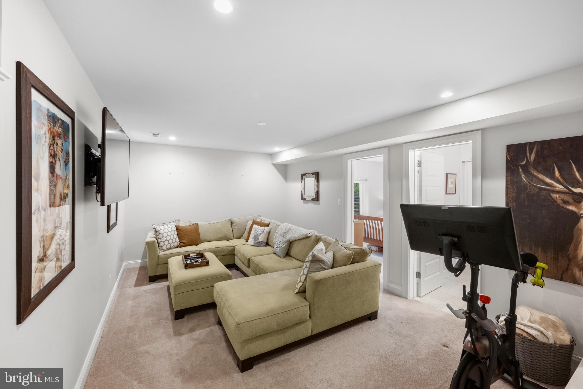 WEST CHEVY CHASE HEIGHTS - Residential