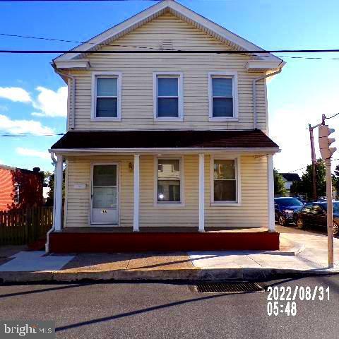 UPDATE:  Price just reduced.   This will be a short sale.  Buyer will need to be flexible with getting offer approved and settlement.
  Tenants have been moved out.  Home has been cleaned out.  This home will need good amount of repairs and updates.  We are looking for a cash or conventional offer.  Discover an investment opportunity in the heart of Middletown Borough! This traditional detached home boasts 2,576 sq. ft. of potential, featuring 3 spacious bedrooms and 2 full bathrooms. Set on a manageable 0.11-acre lot, this property includes off-street paved parking, ensuring convenience for tenants or guests. The classic architectural style and solid frame construction provide a timeless appeal.  With a strong rental market in the area, this home presents an excellent opportunity for investors seeking steady returns. Whether you're looking to renovate and increase value or maintain as a reliable rental, this property is a canvas ready for your vision. Don't miss out on this chance to invest in a warm and inviting community!
