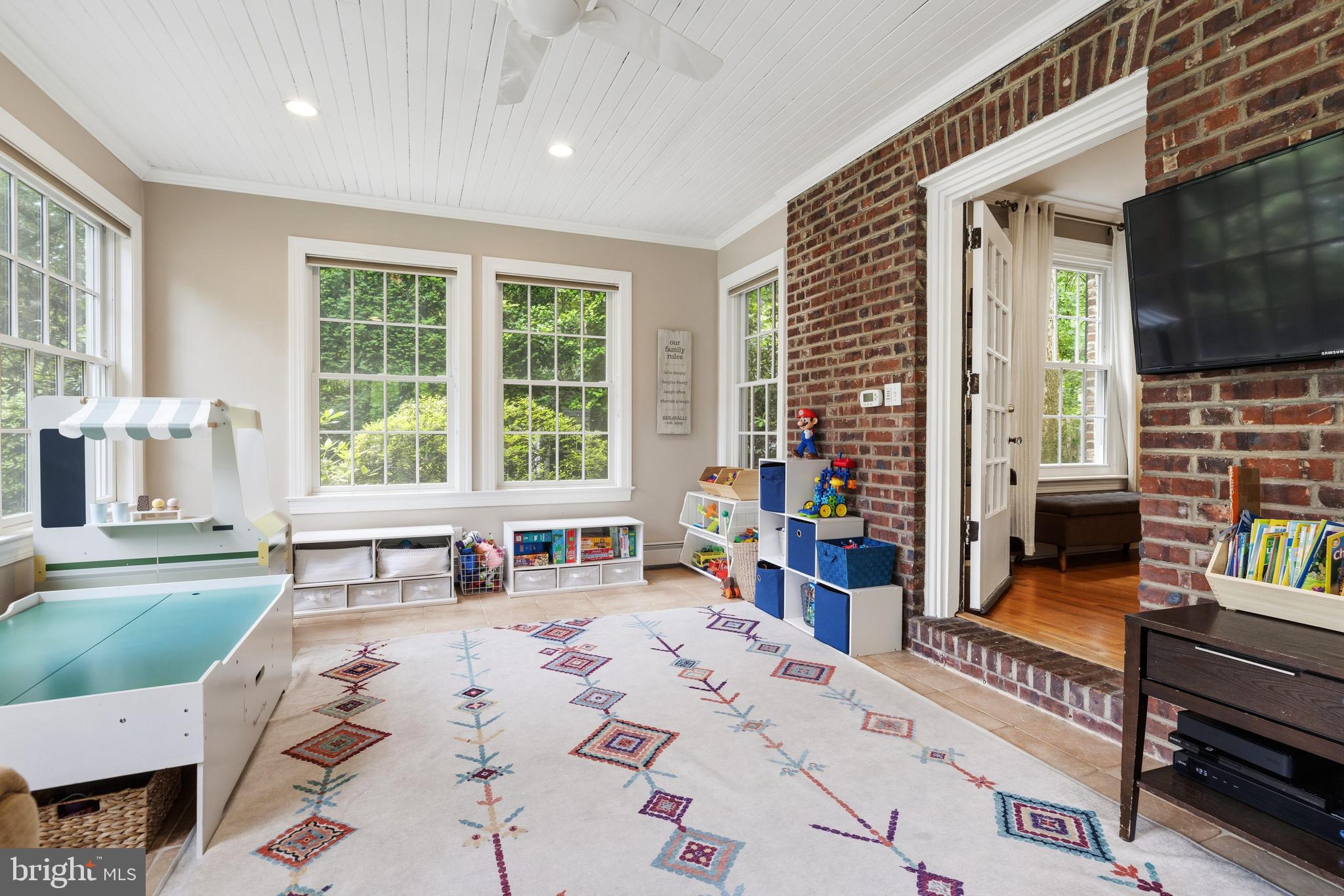 ELKINS PARK - Residential