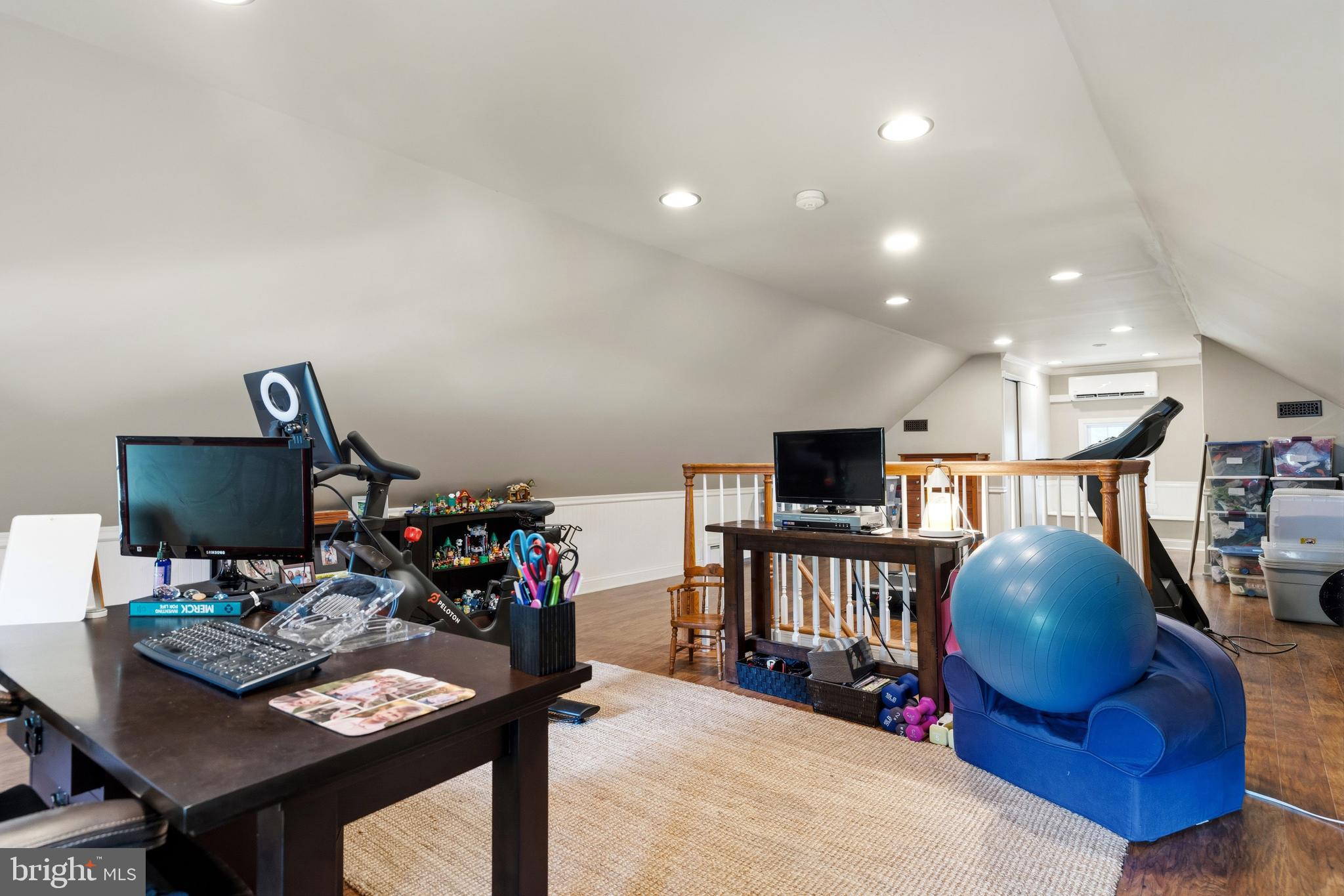 ELKINS PARK - Residential