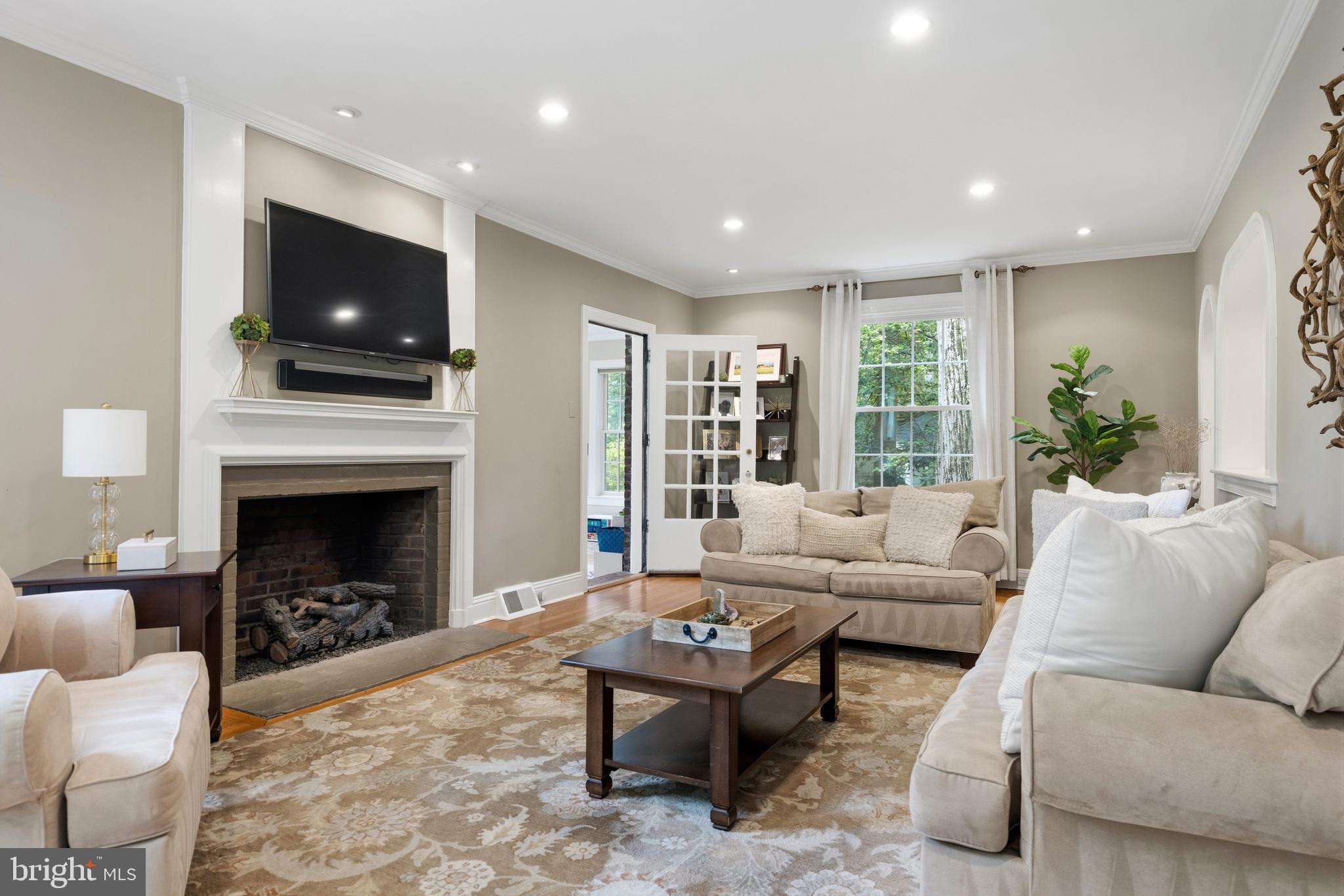 ELKINS PARK - Residential