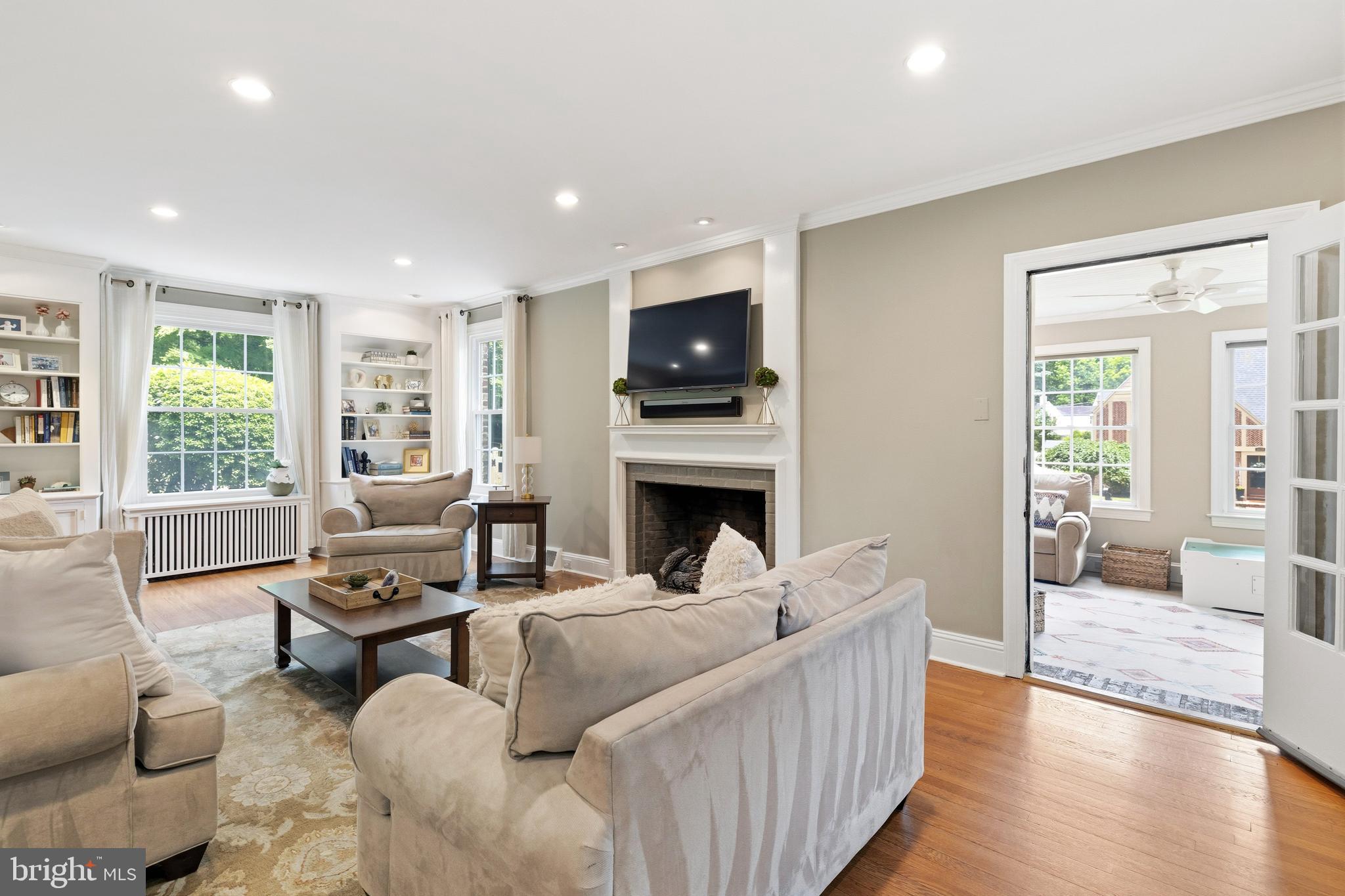 ELKINS PARK - Residential
