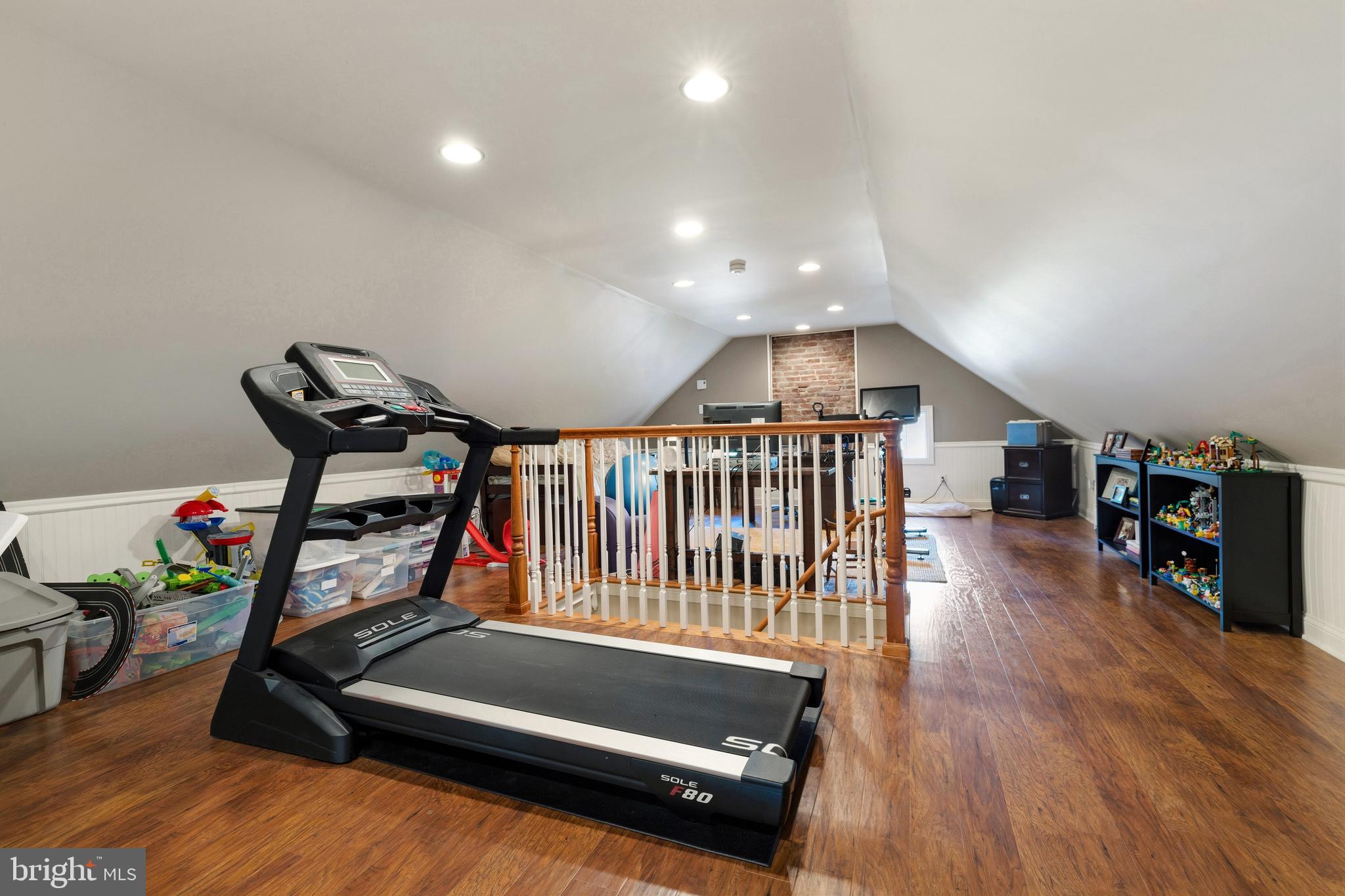 ELKINS PARK - Residential