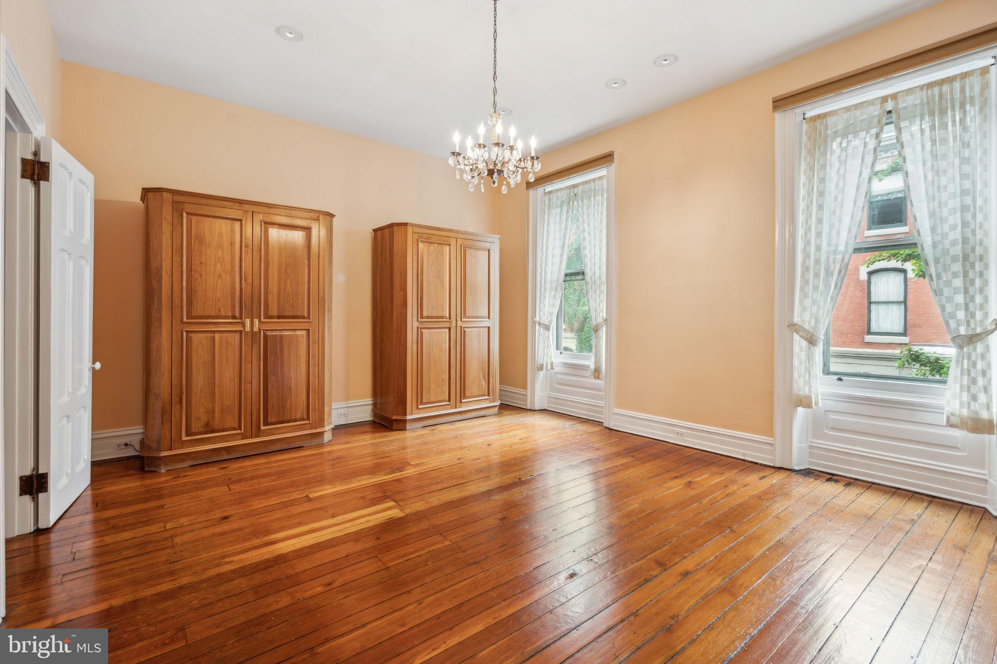 RITTENHOUSE SQUARE - Residential