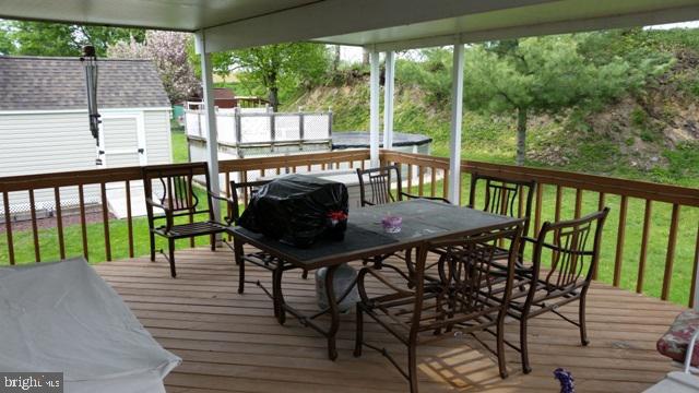 TWIN PINES - Residential
