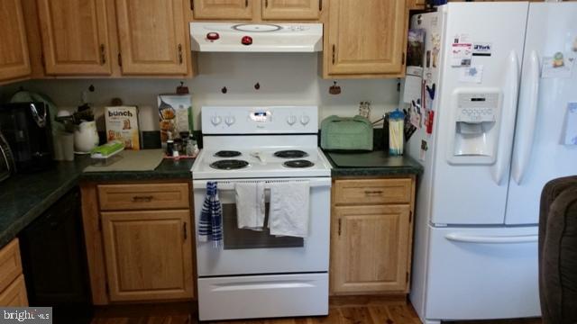 TWIN PINES - Residential