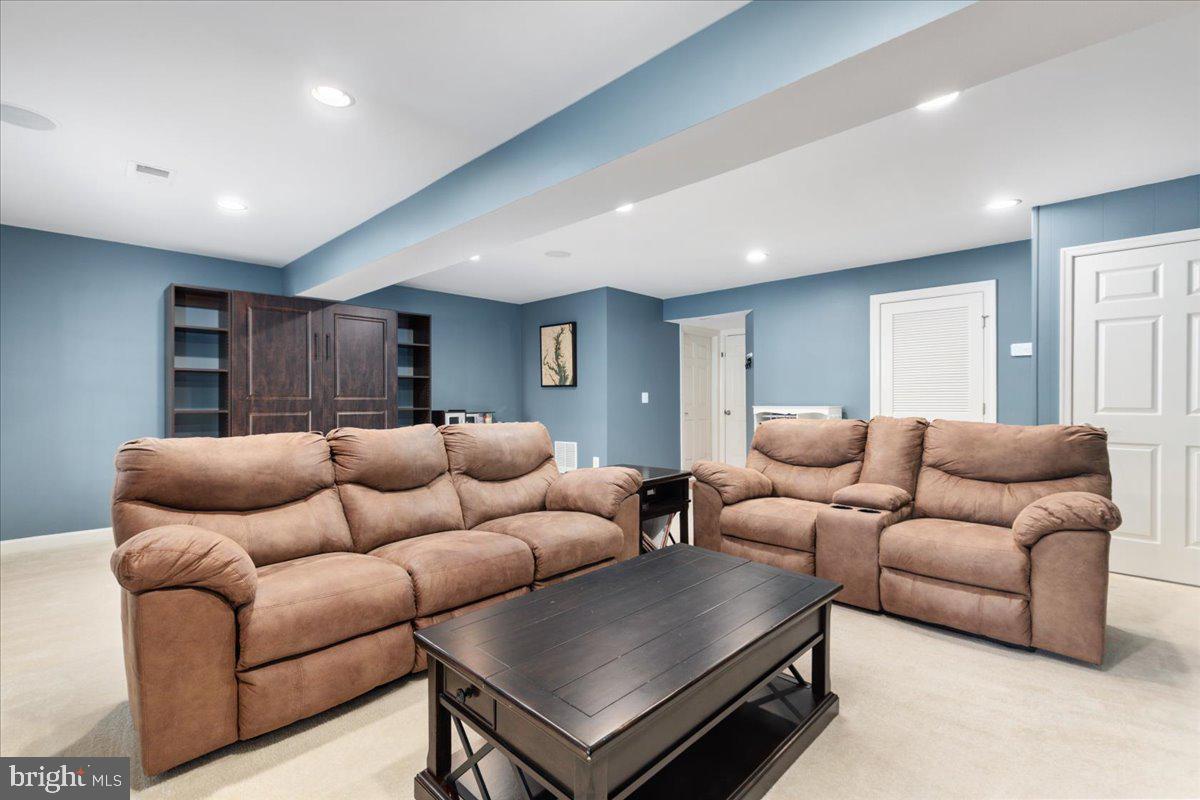 KIRKPATRICK FARMS - Residential