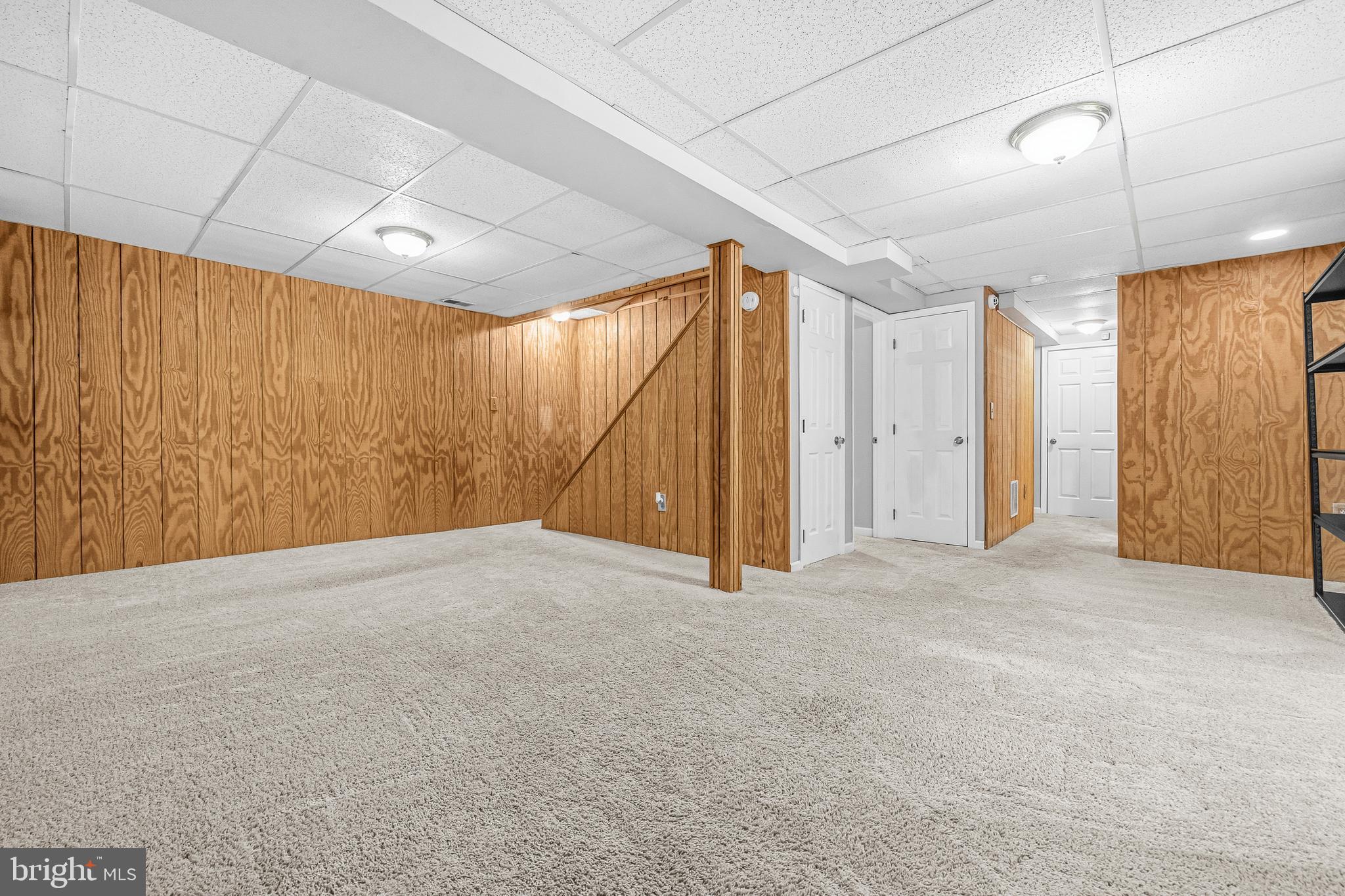 MAXWELL HALL - Residential