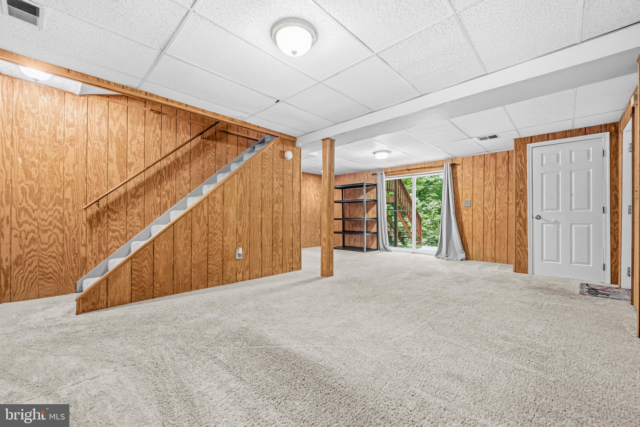 MAXWELL HALL - Residential