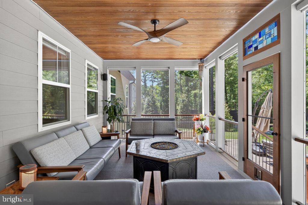 THE RESERVE AT FALLEN OAKS - Residential
