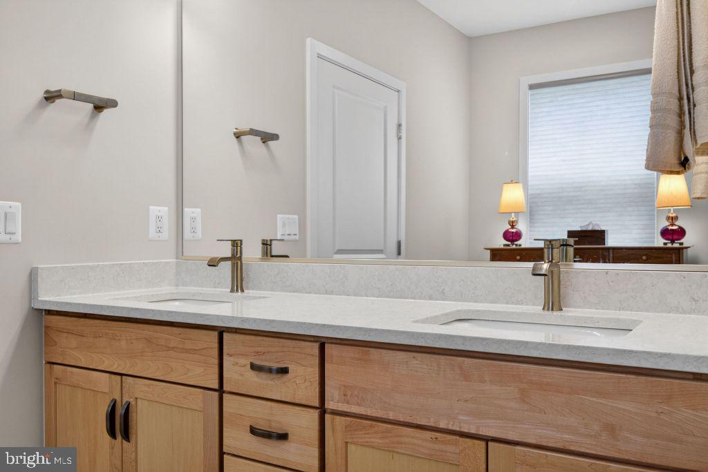 THE RESERVE AT FALLEN OAKS - Residential