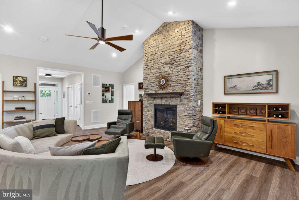 THE RESERVE AT FALLEN OAKS - Residential