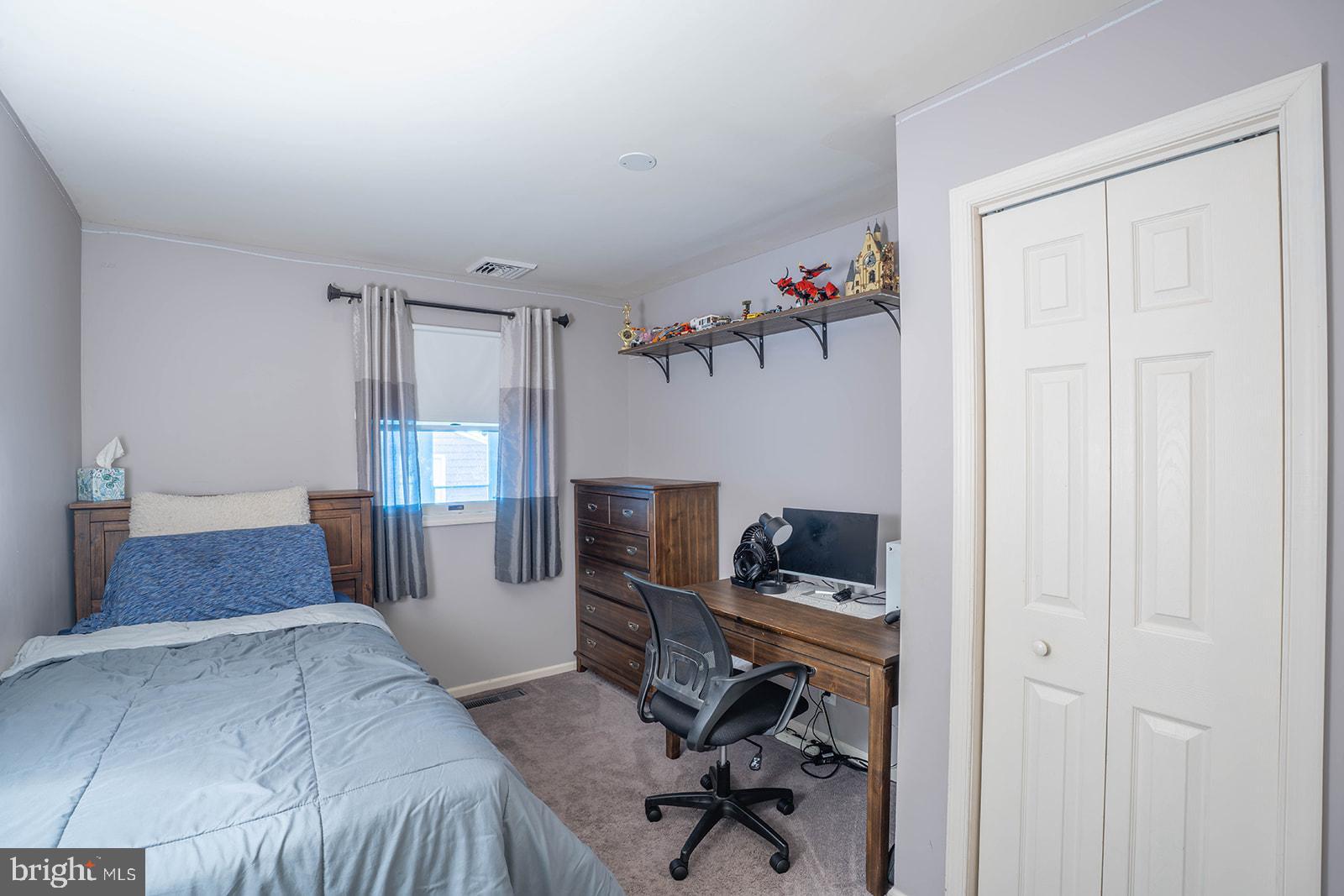 FAIRLESS HILLS - Residential
