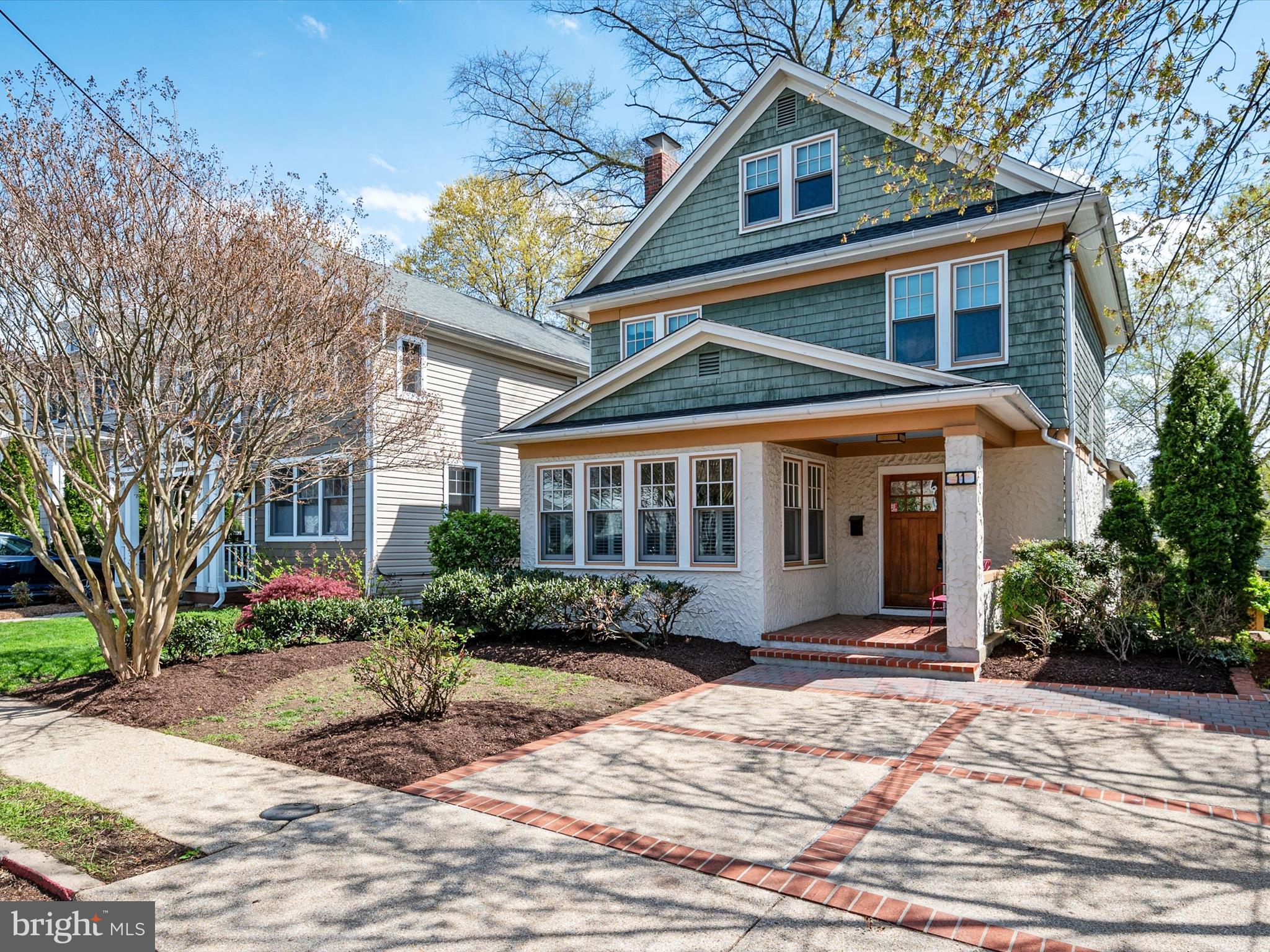 MURRAY HILL - Residential
