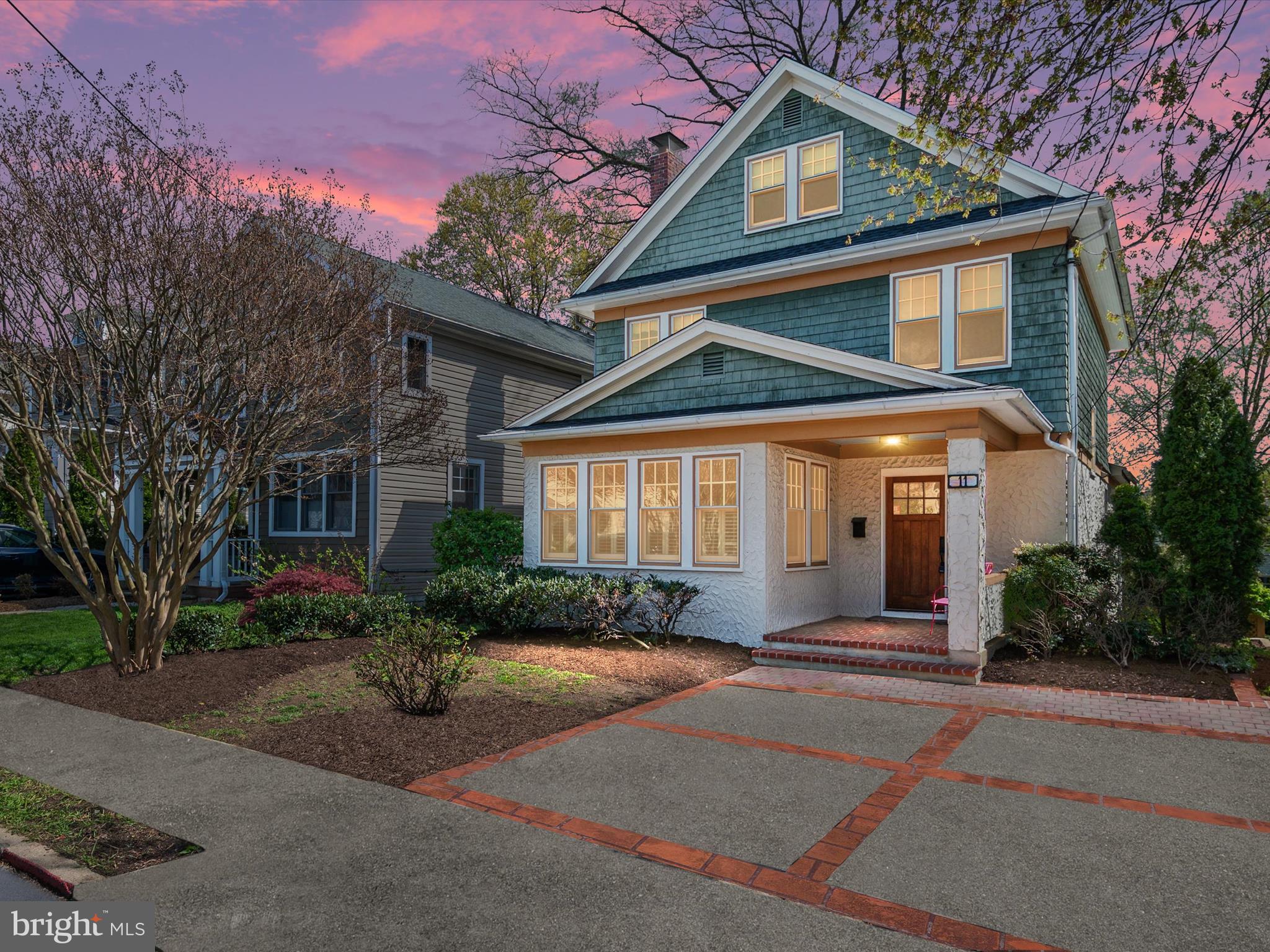 MURRAY HILL - Residential